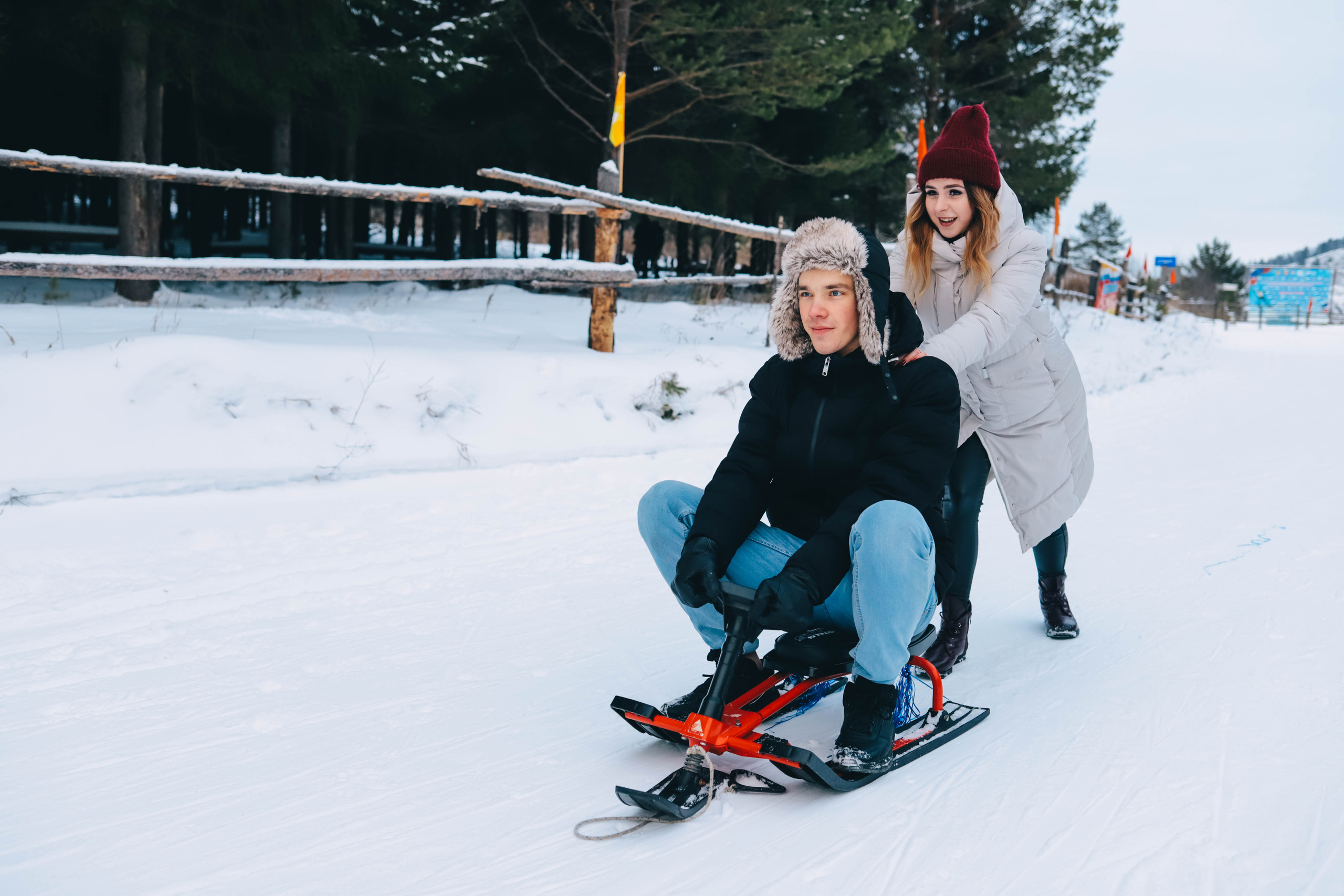 Денис и Яна | Зимняя прогулка. Фотограф Регина Даниловна Усть — Катав