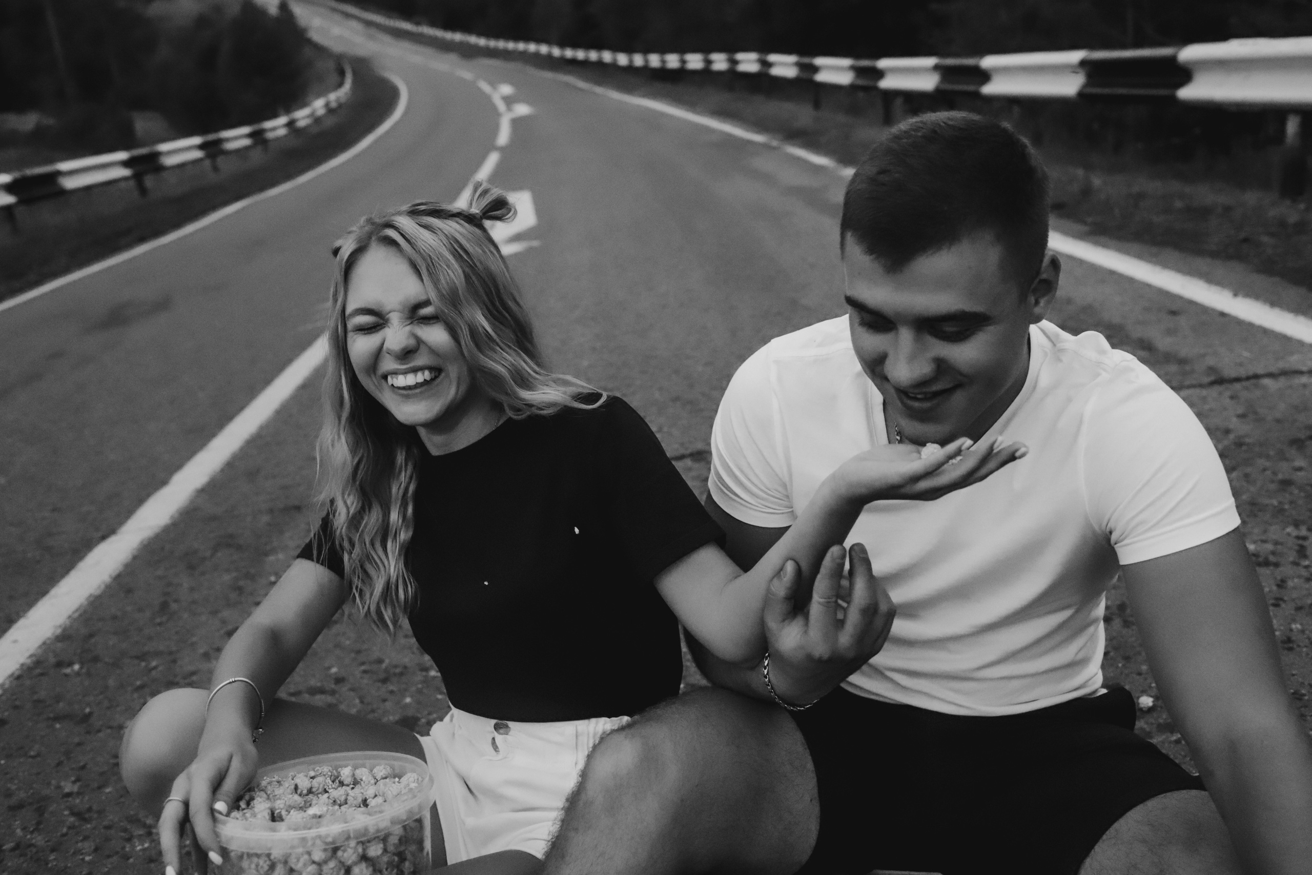 Женя и Лёша | ЛЮБОВЬ, СКЕЙТЫ И ПОПКОРН. Фотограф Регина Даниловна Усть — Катав