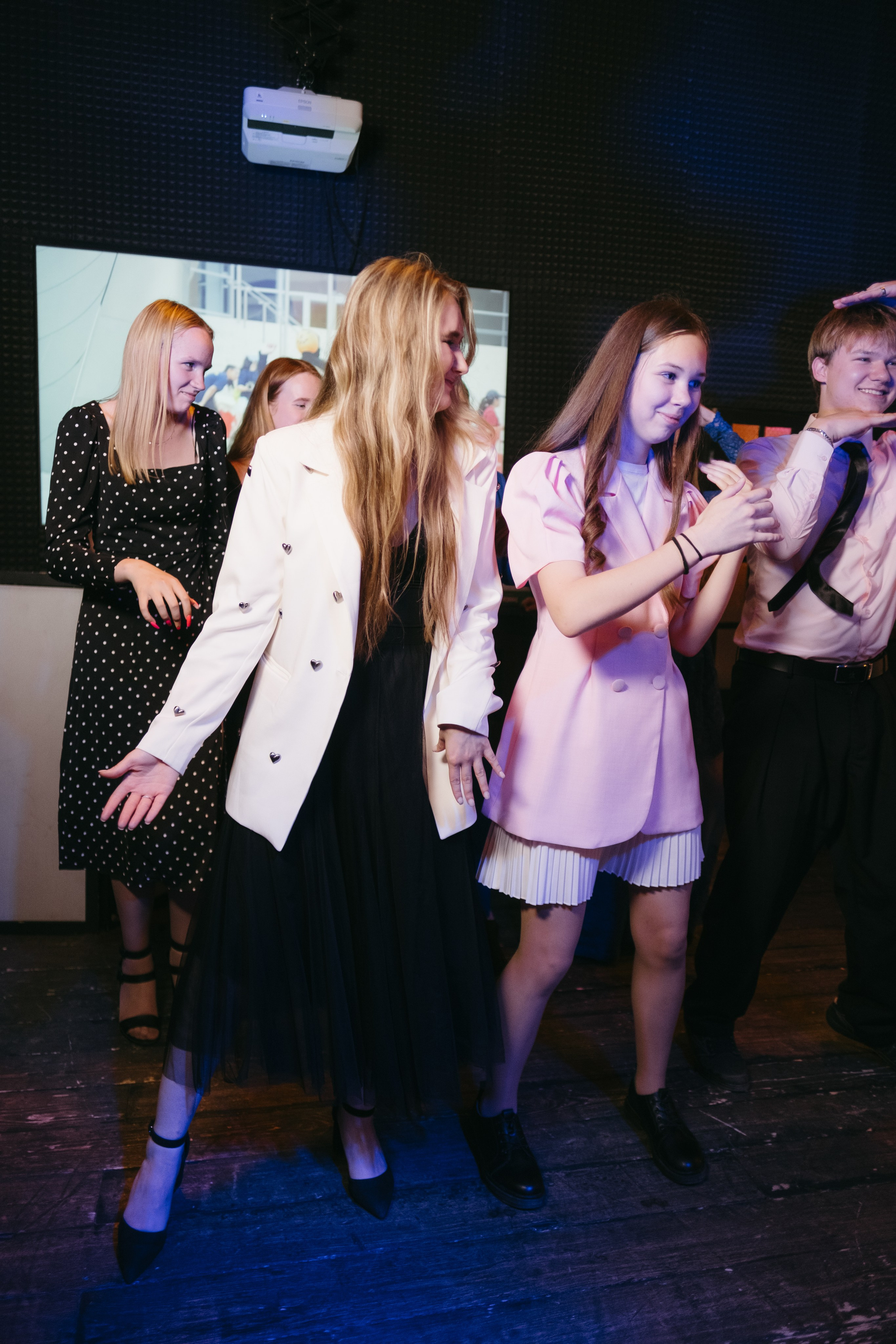 Выпускной 11 класс. Свадебный и репортажной фотограф Денис Ожигин в Краснодаре и Краснодарском крае