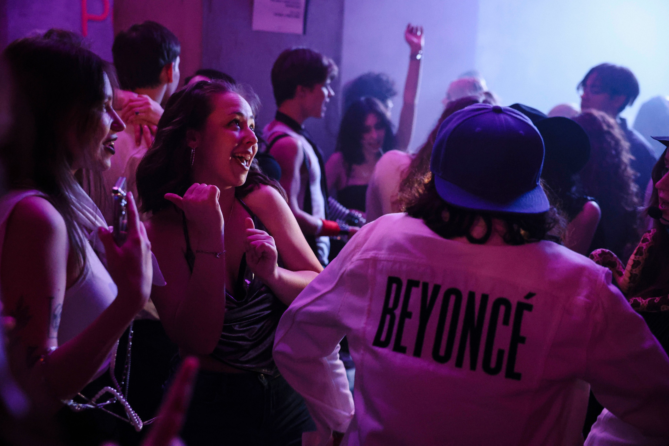 Вечеринки / вспышка. Репортажный фотограф в Москве Арина Антонова