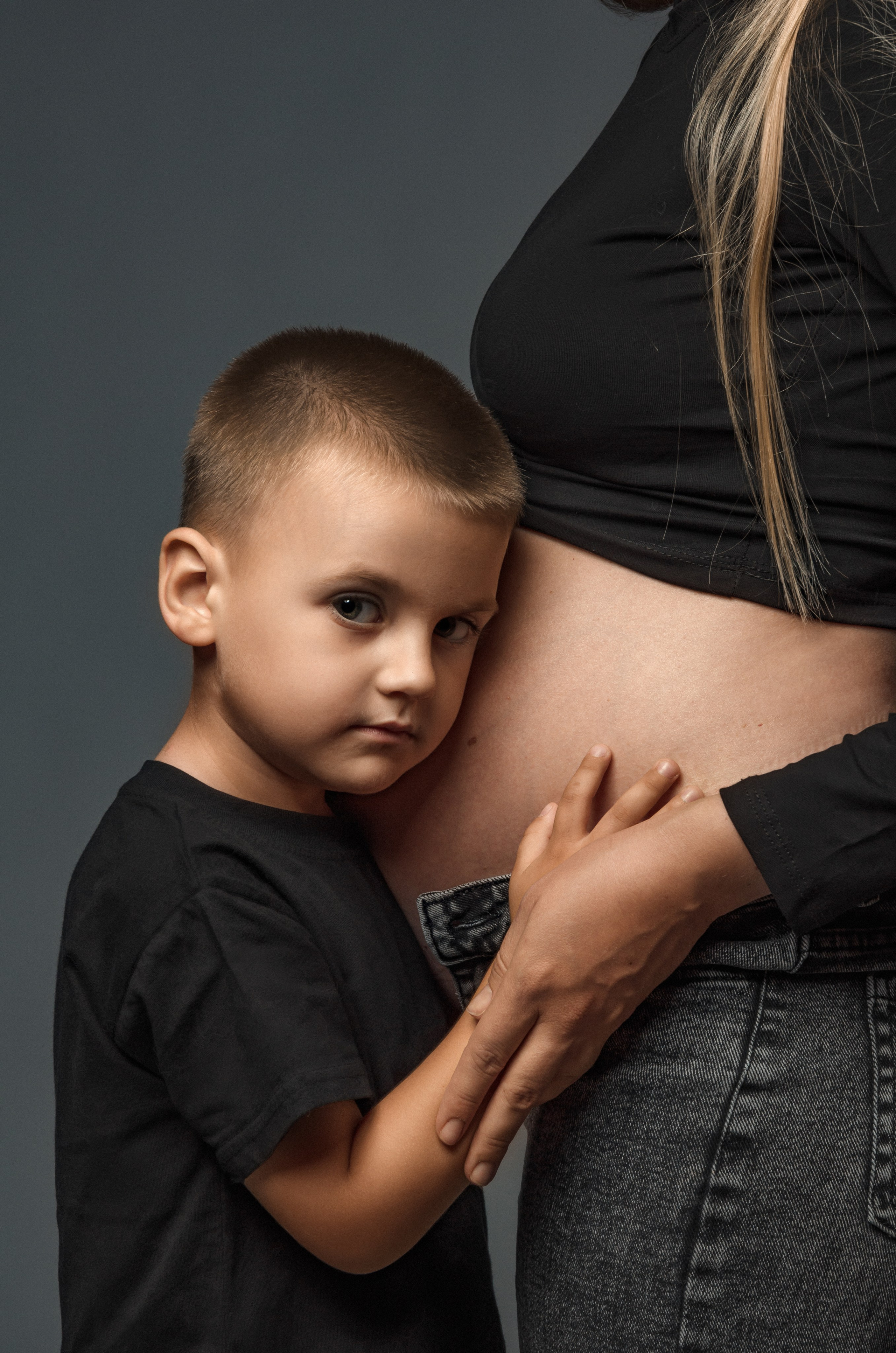 Беременность. Индивидуальные, семейные, студийные съемки в Серпухове и за пределами