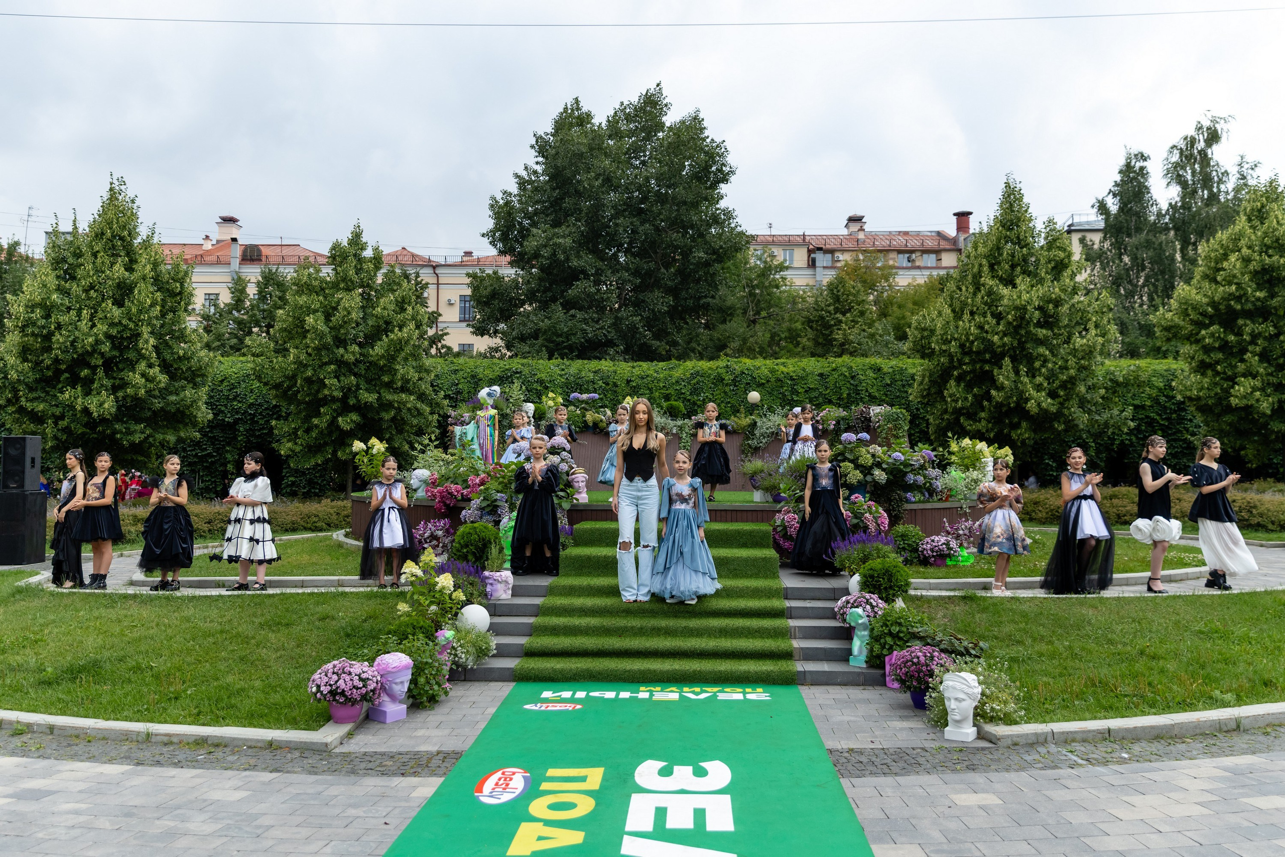 Зеленый подиум (KIDS REVOLUTION и GIZA). Татьяна Чернышова свадебный фотограф Москва