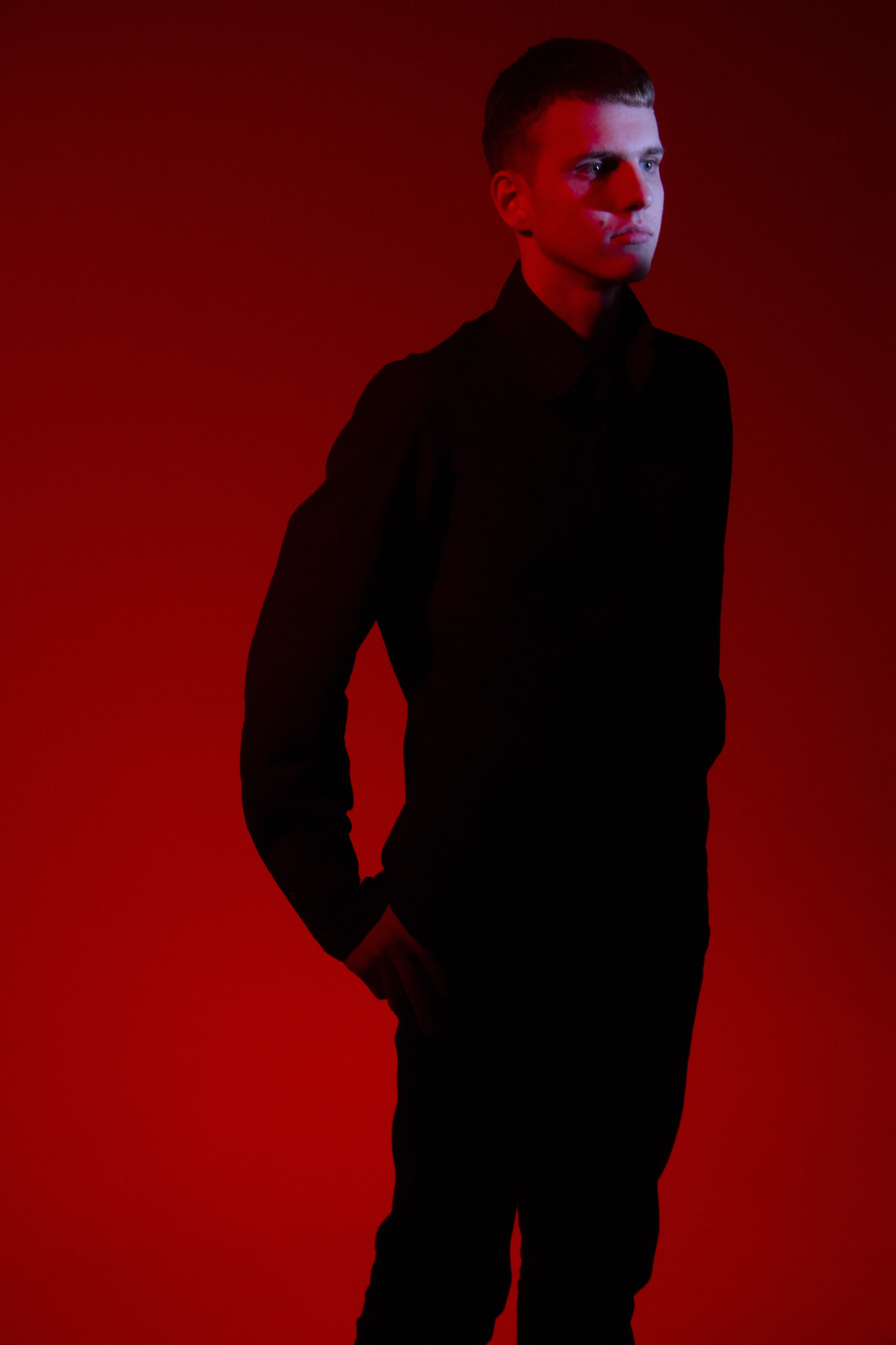 Мужской портрет с цветом. Главная