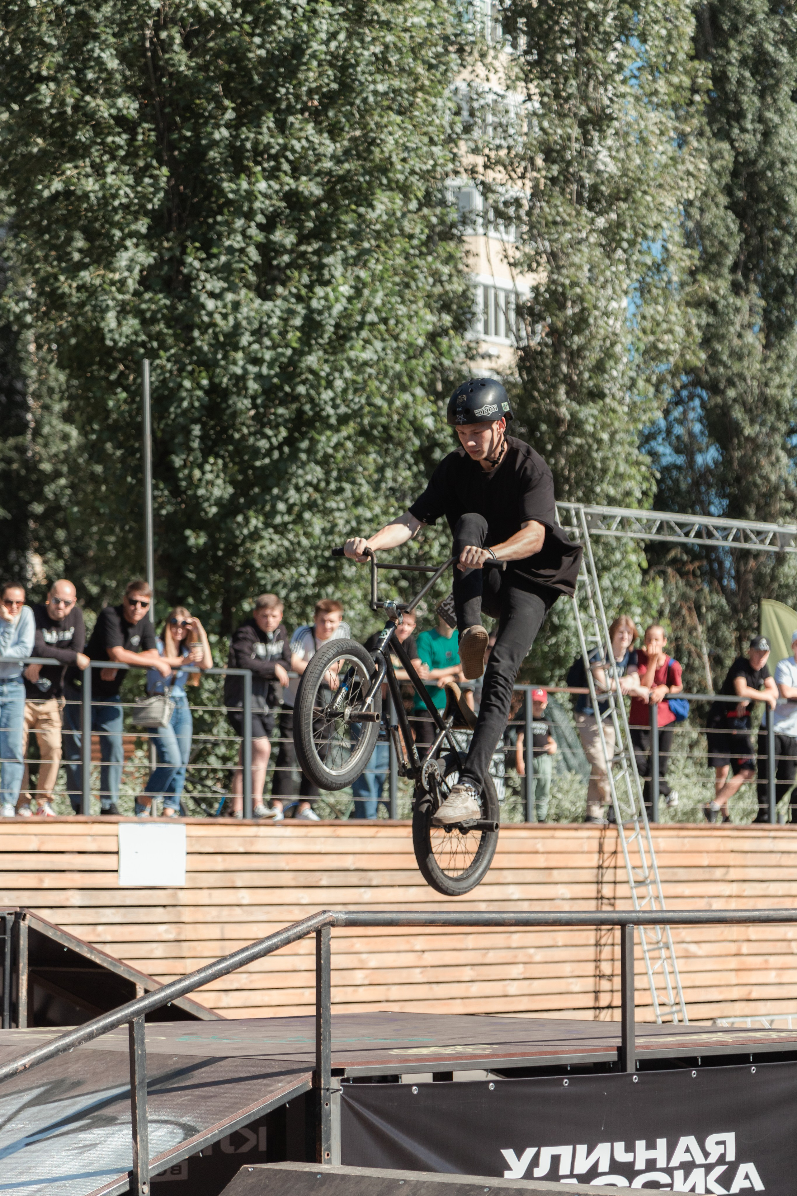 Уличная классика 2023. Портретный и репортажный фотограф в Воронеже: Анастасия Пузикова