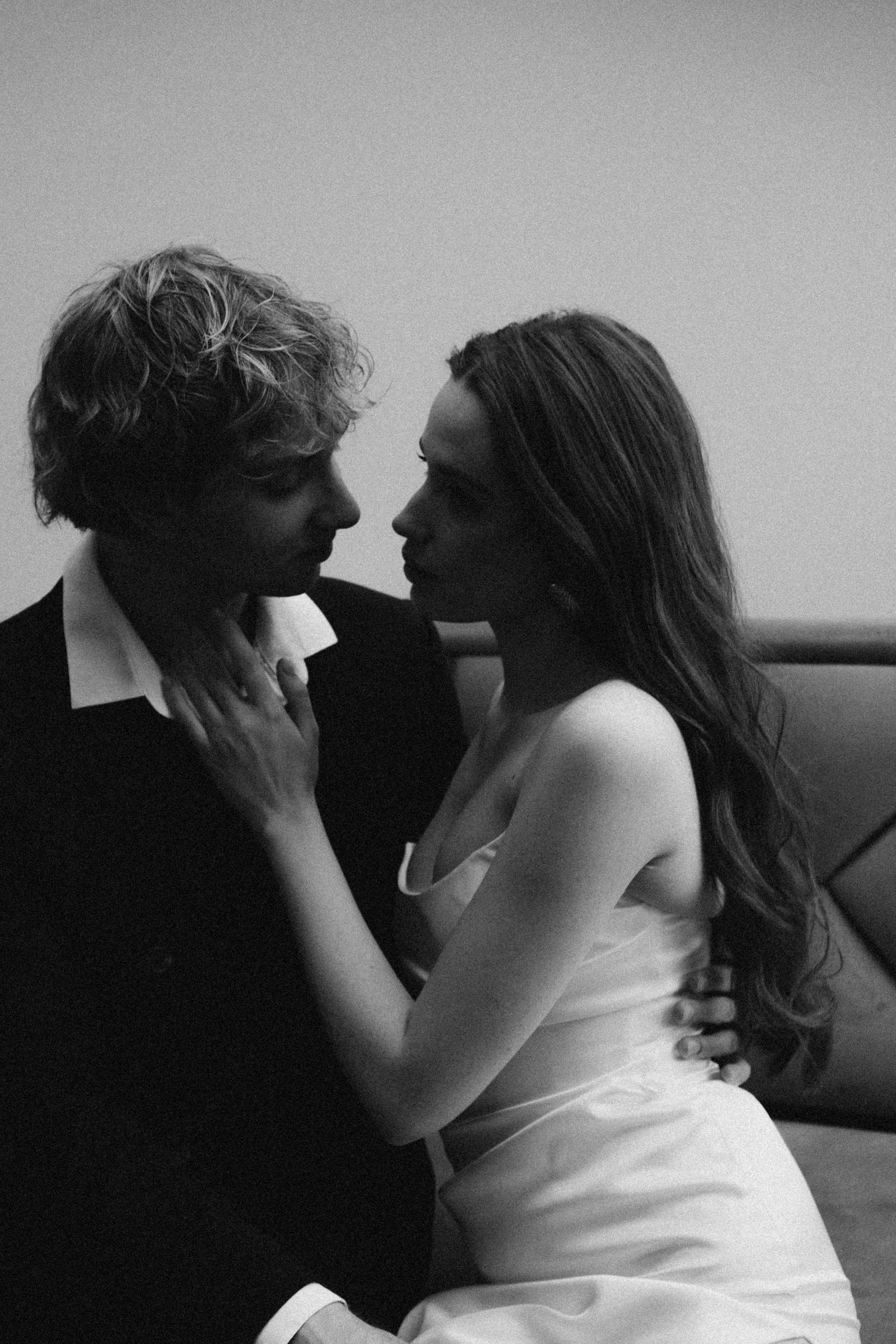 СВАДЕБНАЯ СЬЕМКА В ОТЕЛЕ. СБОРЫ ЖЕНИХА И НЕВЕСТЫ И ТАКЖЕ ТОР И ПОДГОТОВКА К ПРОГУЛКЕ. Профессиональный фотограф, Санкт-Петербург — Виктория Богомолова