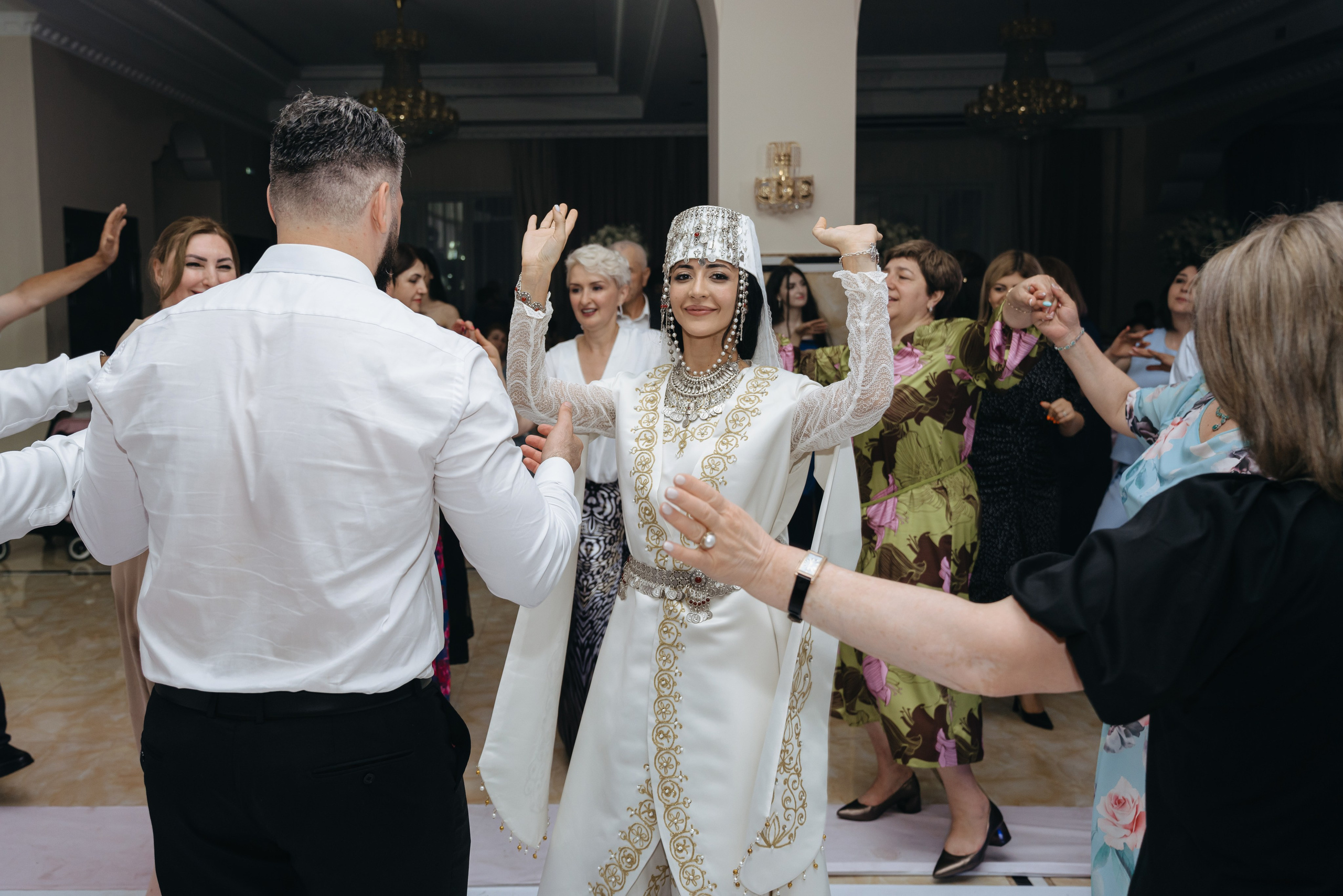 Артем и Лусине. Свадебный фотограф Красноярск Вязьминова Мария