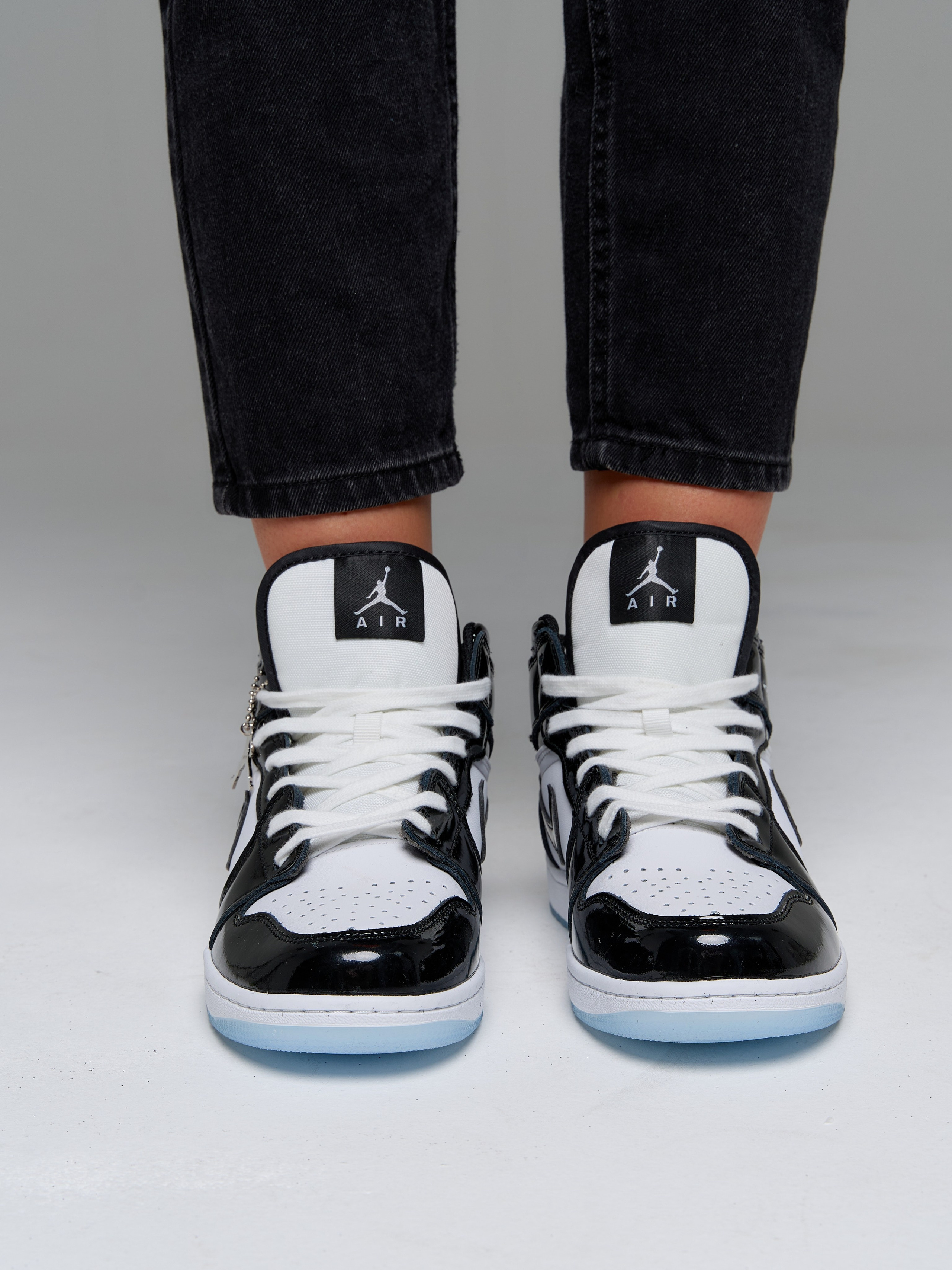 Кроссовки. Фотограф для маркетплейсов в Москве