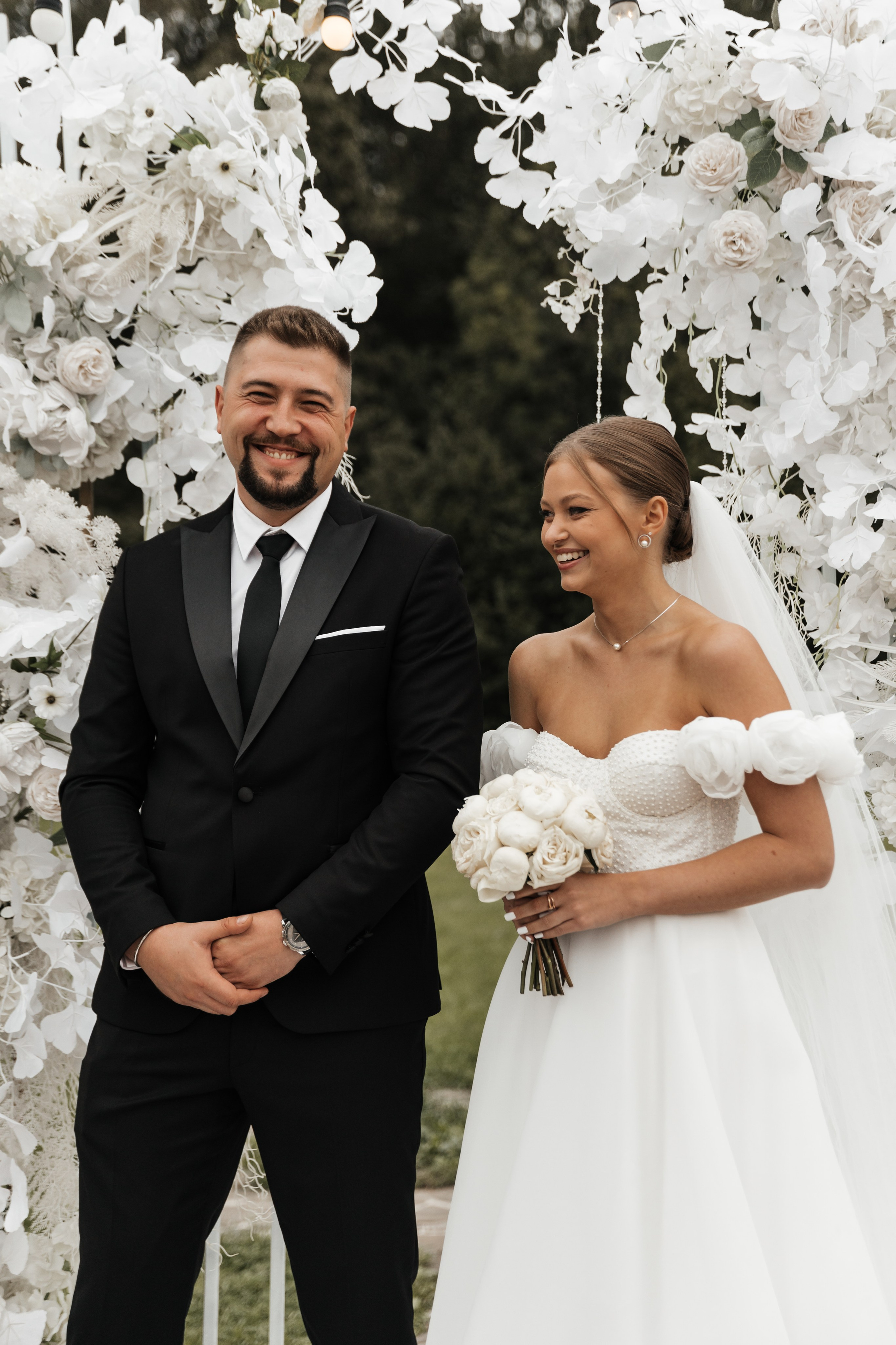 A & V. Главная