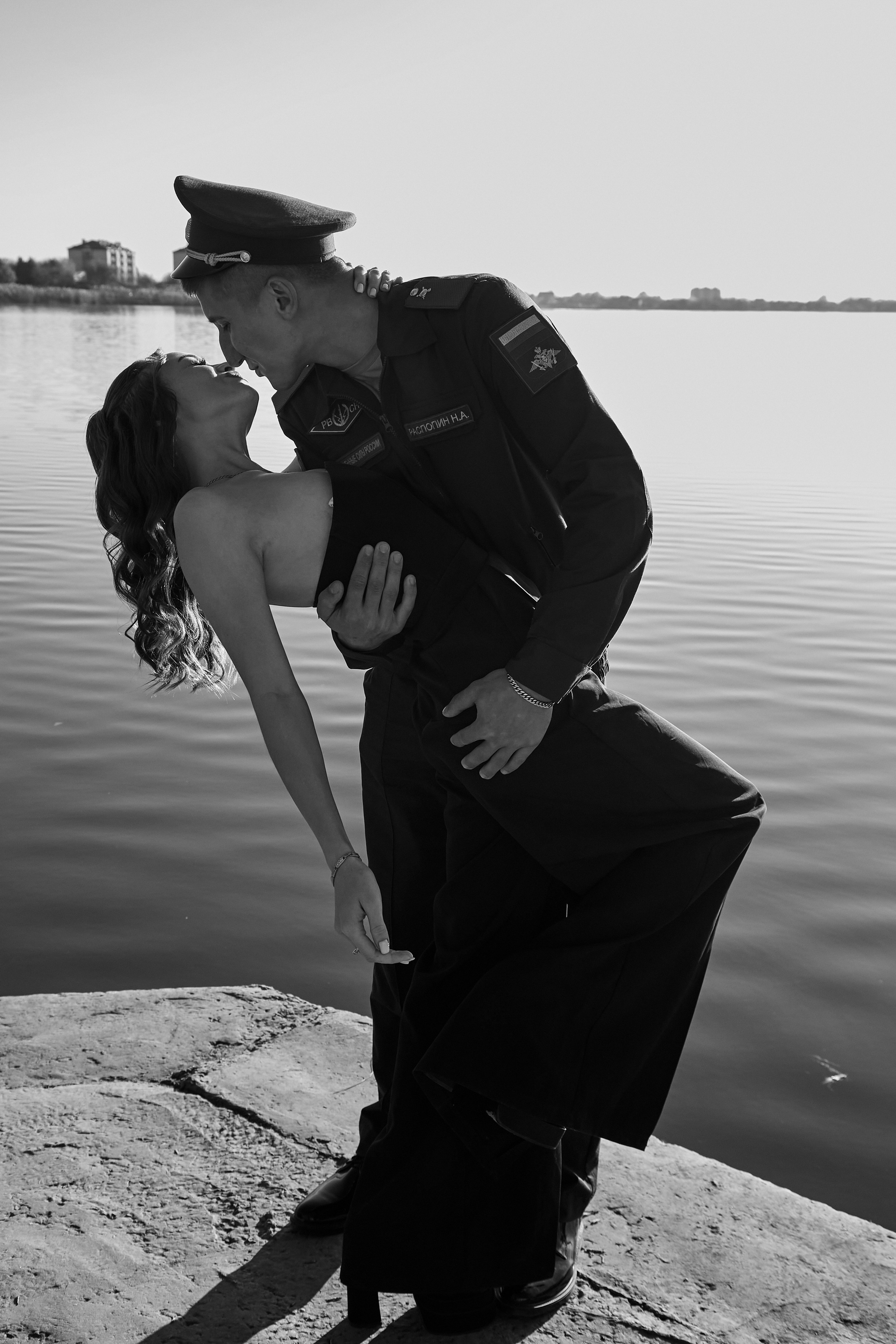 «Любовь под кителем». Свадебный и креативный фотограф в ЮФО и МСК