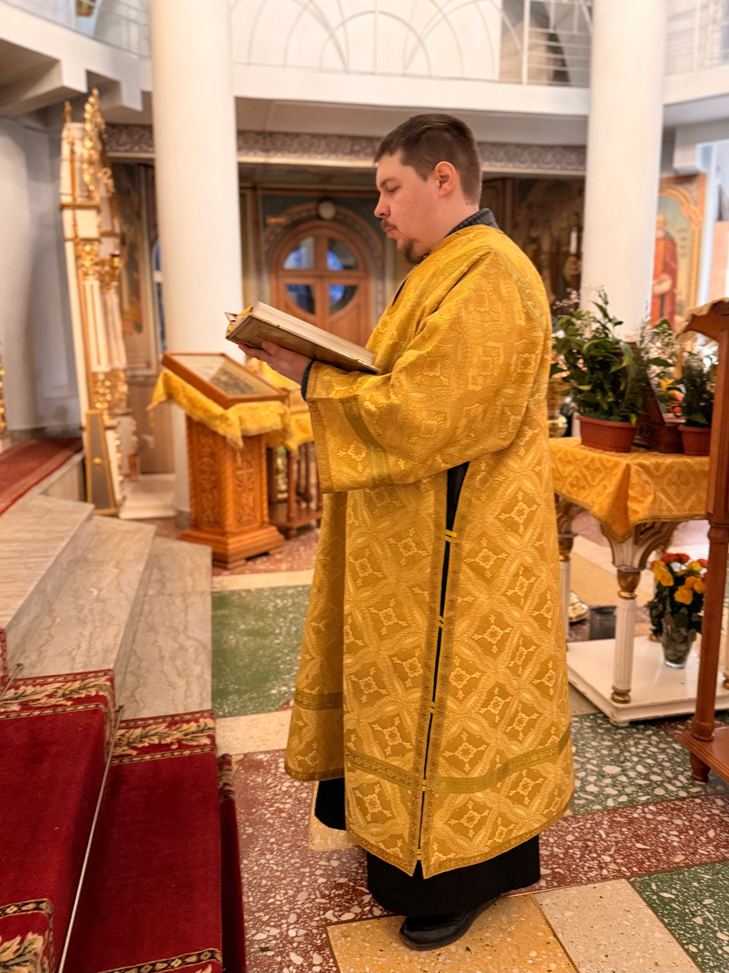 Соборная Божественная литургия духовенства Саратовского Юго-Западного благочиния. Саратовское Юго-Западное благочиние