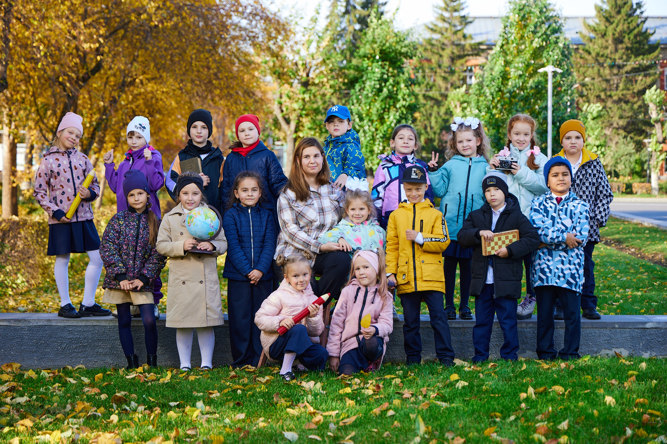 Отзывы о работе фотографа для школы и детского сада в Новосибирске. Выпускной альбом Новосибирск