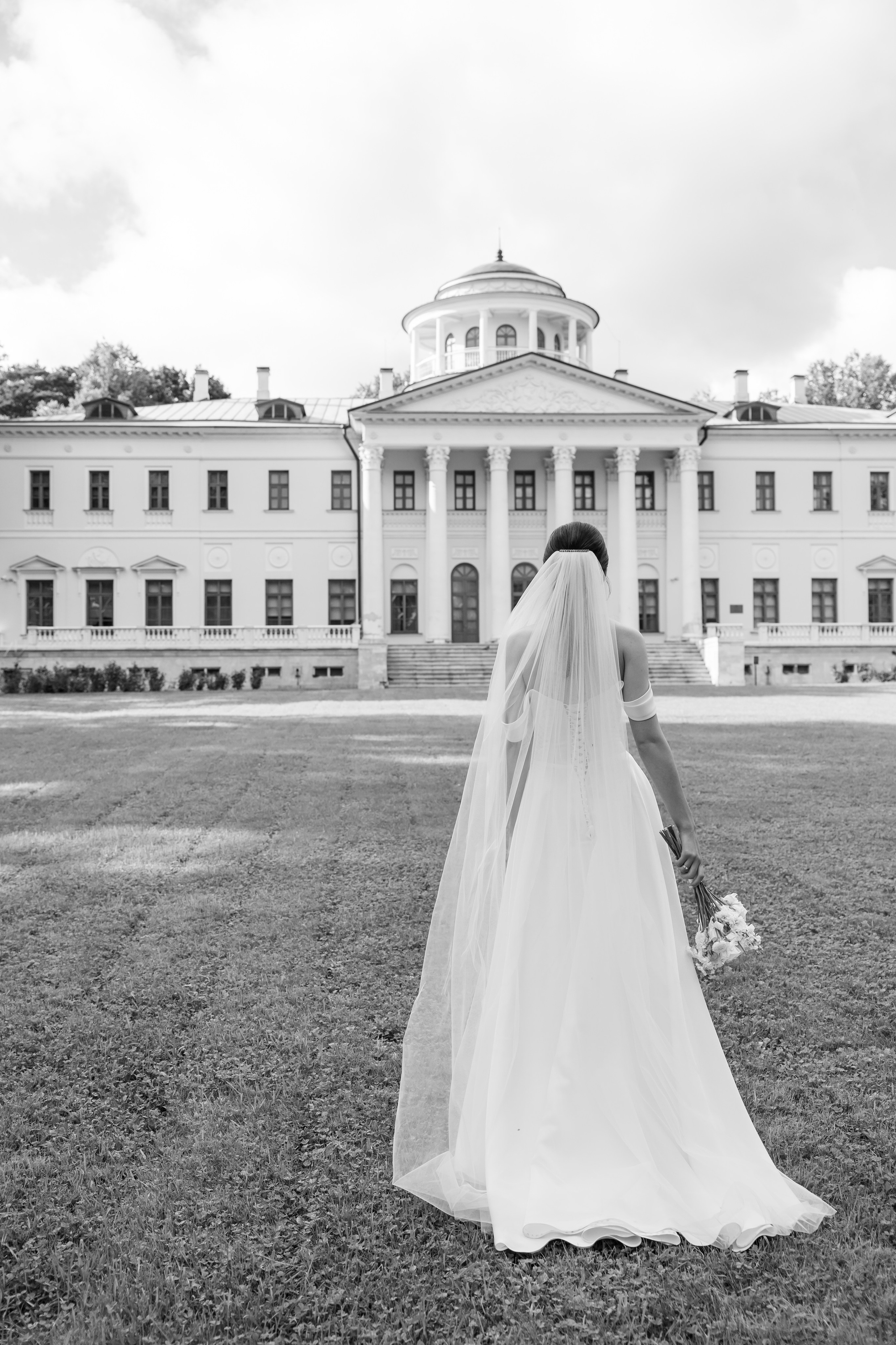 Регистрация в отеле Fish Point, ЗАГС Бутово, прогулка в Остафьево. Свадебный и репортажный фотограф (Москва, Королев и другие)