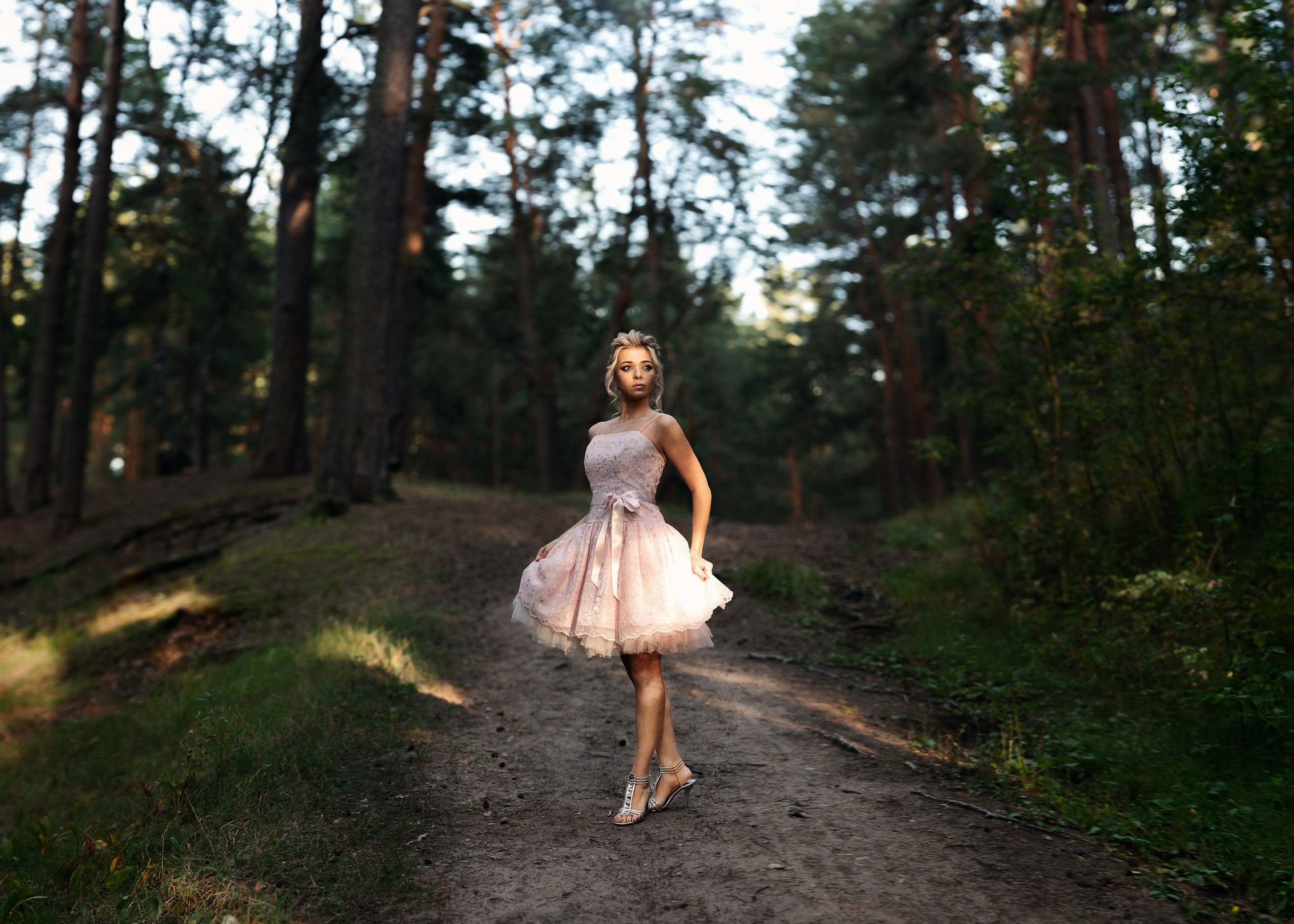 Портреты на пленэре. Фотограф Илья Неверов