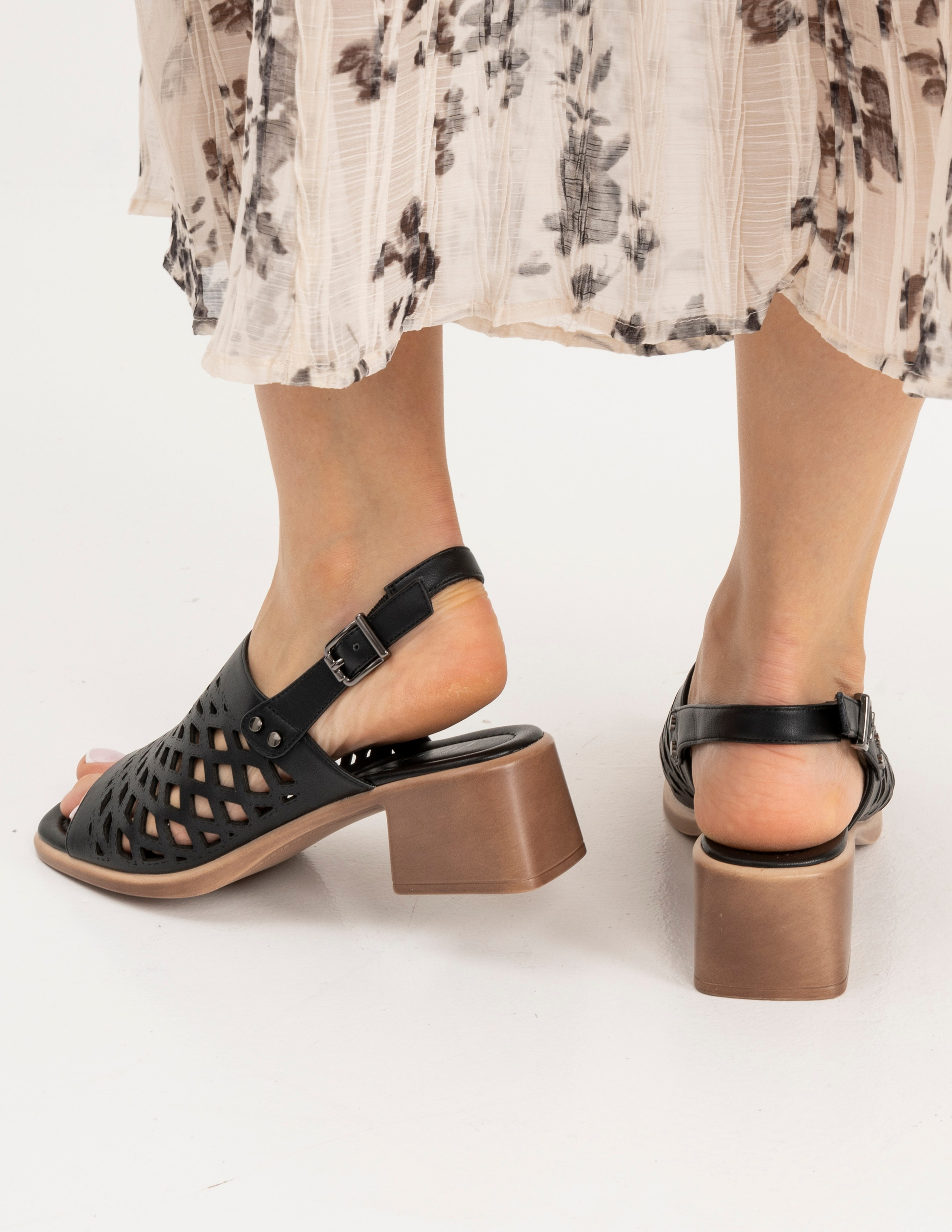 Каталожная съёмка для интернет магазинов. Автопортретная фотостудия в Казани