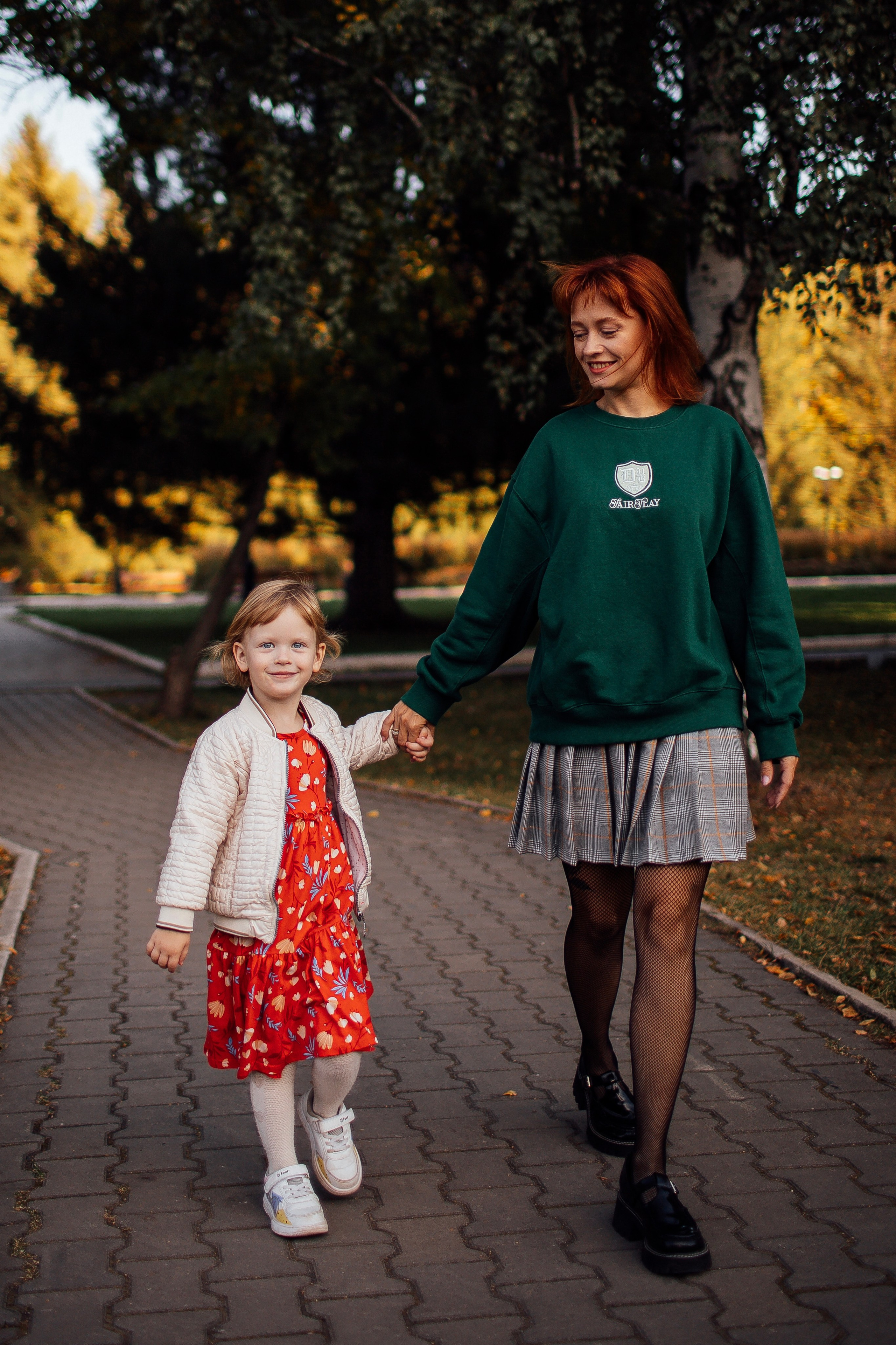 Саша Наташа и Анжелика. Семейная съемка — это красивый способ признаться своей семье в любви