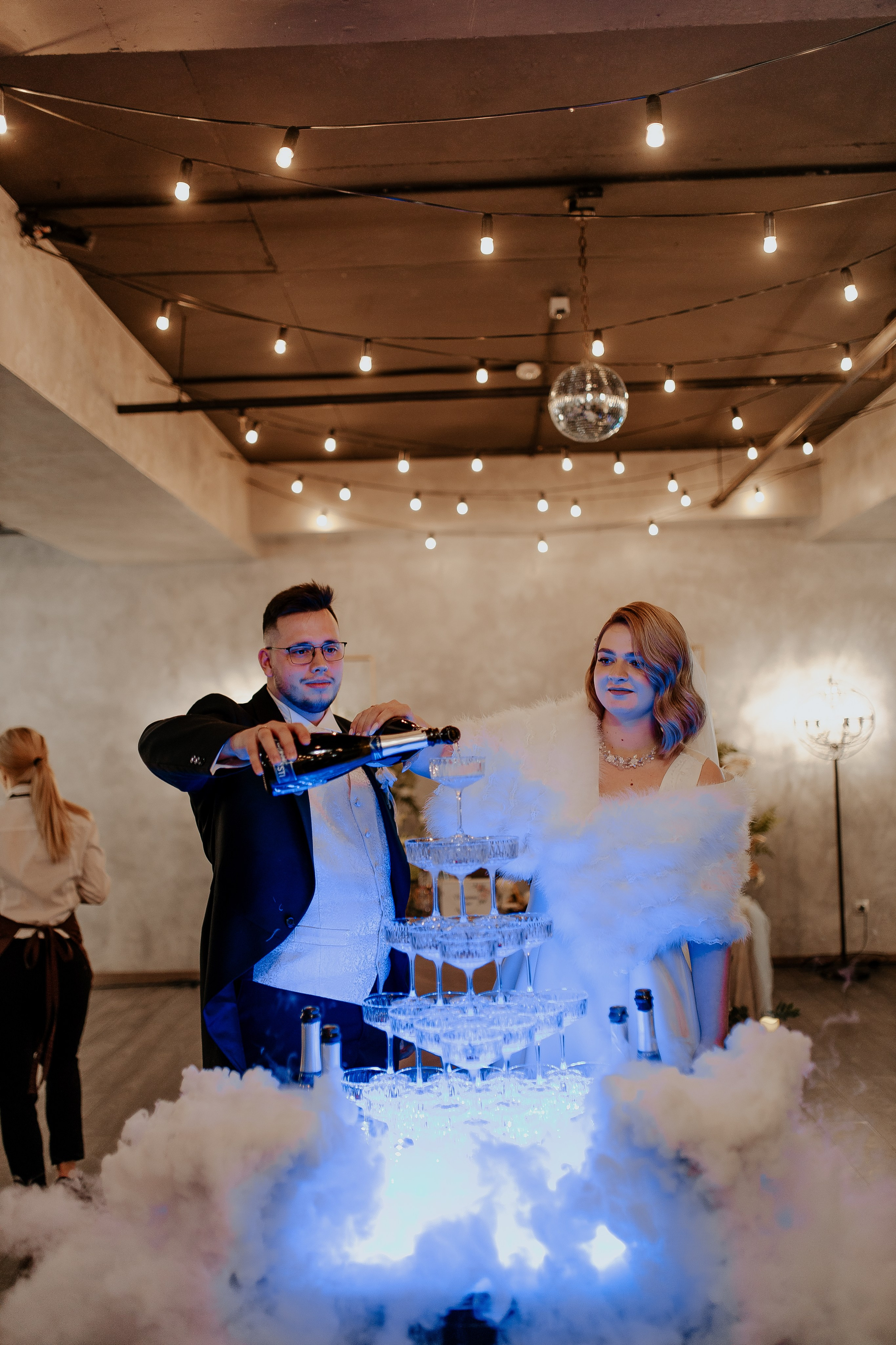 Свадебные фотографии из Эрмитажа. Фотограф в Санкт-Петербурге Лиза Семченкова