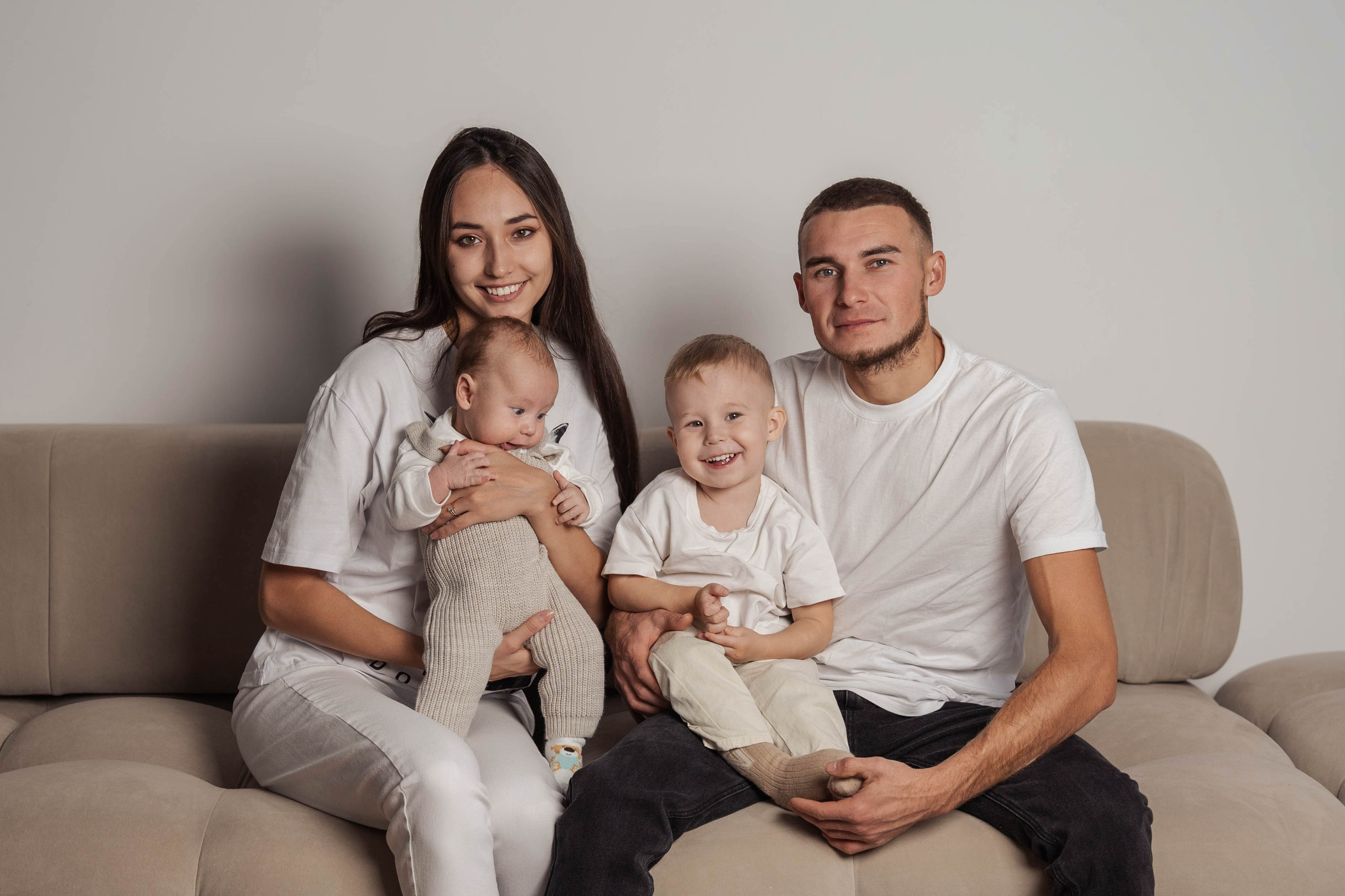 Разное. Меня зовут Михайлов Сергей, занимаюсь фото и видео г. Чебоксарах