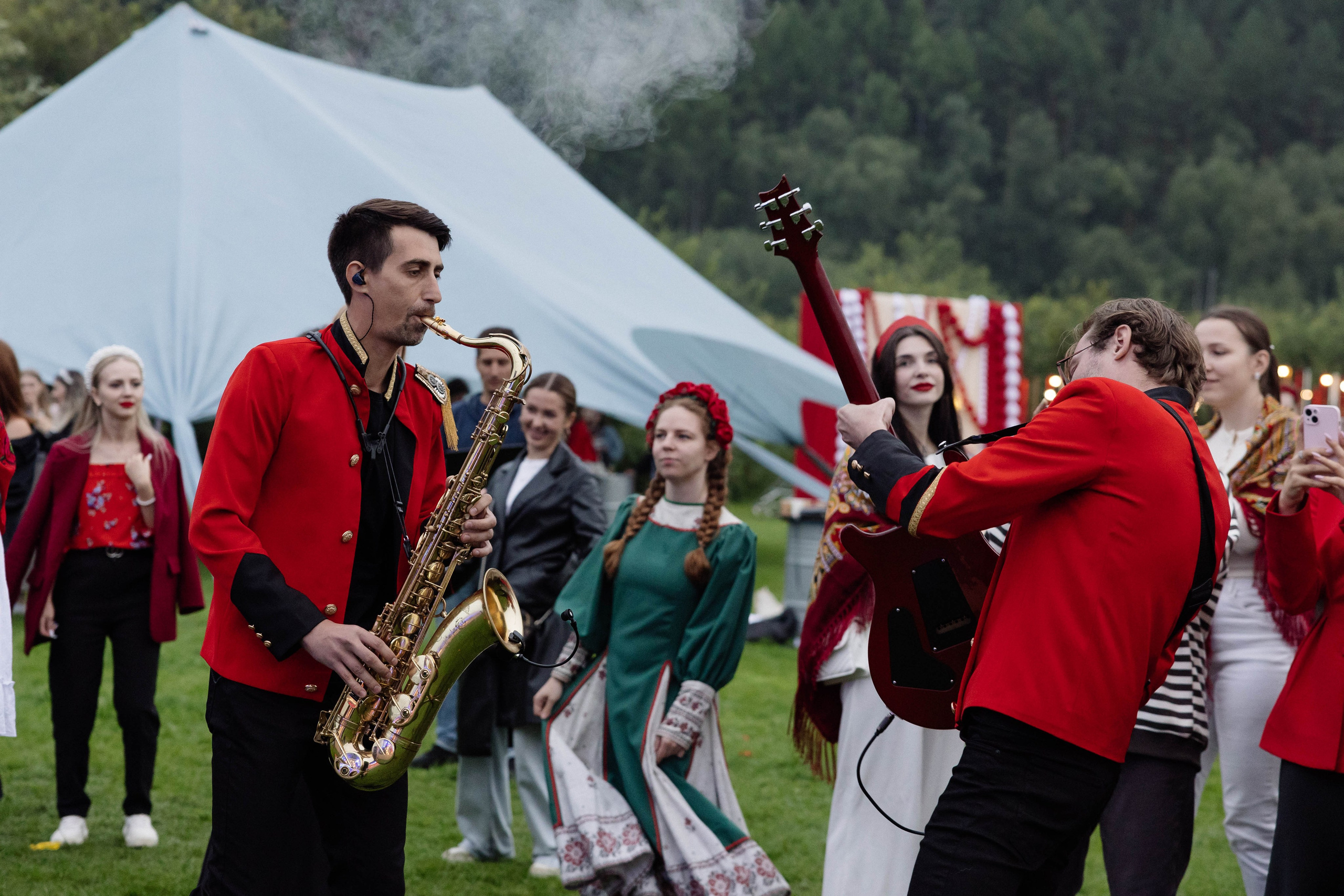 Летнее корпоративное событие ПАО «Совкомбанк». Свадебный фотограф Красноярск Элина Леонова