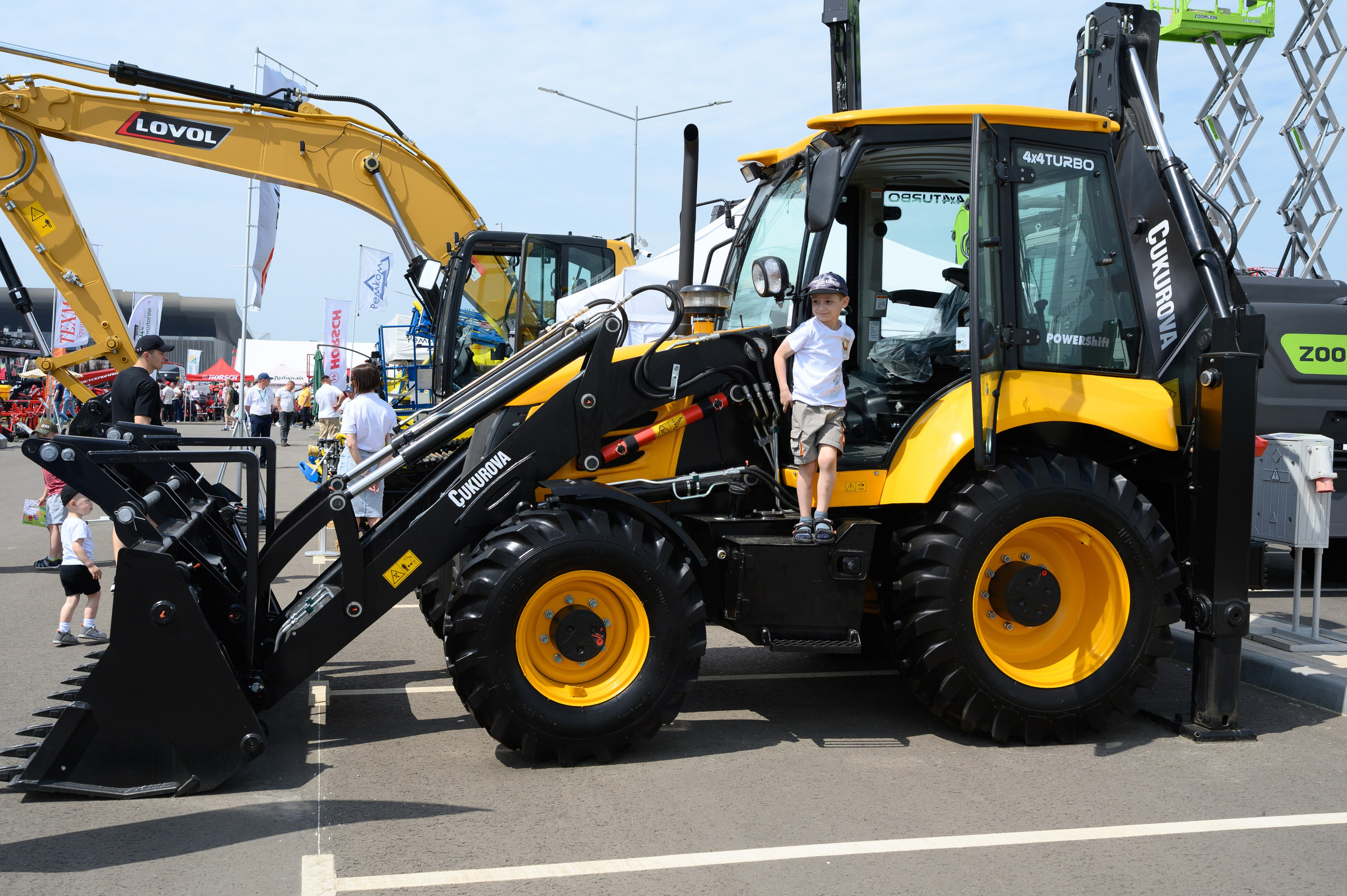 Агровыставка. Фотоуслуги, услуги фотографа, фотографирование важных событий