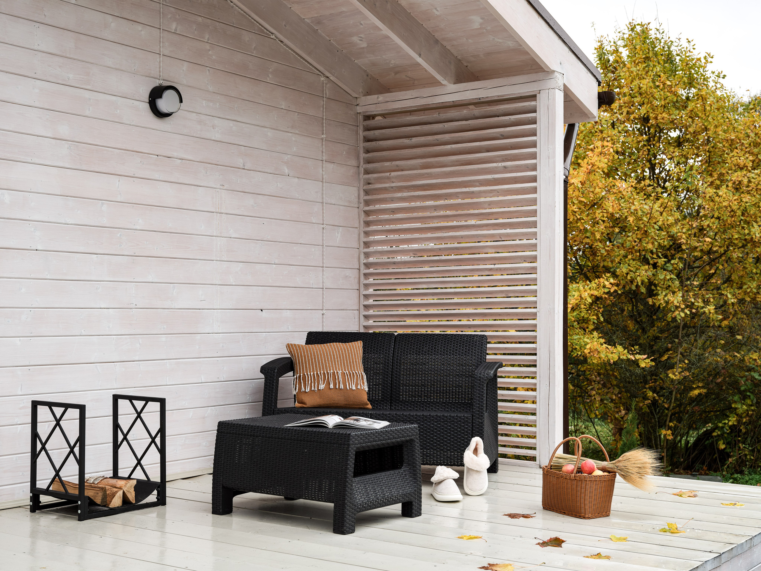 Уютный загородный дом в стиле барнхаус. Интерьерный фотограф Константин Пырьев