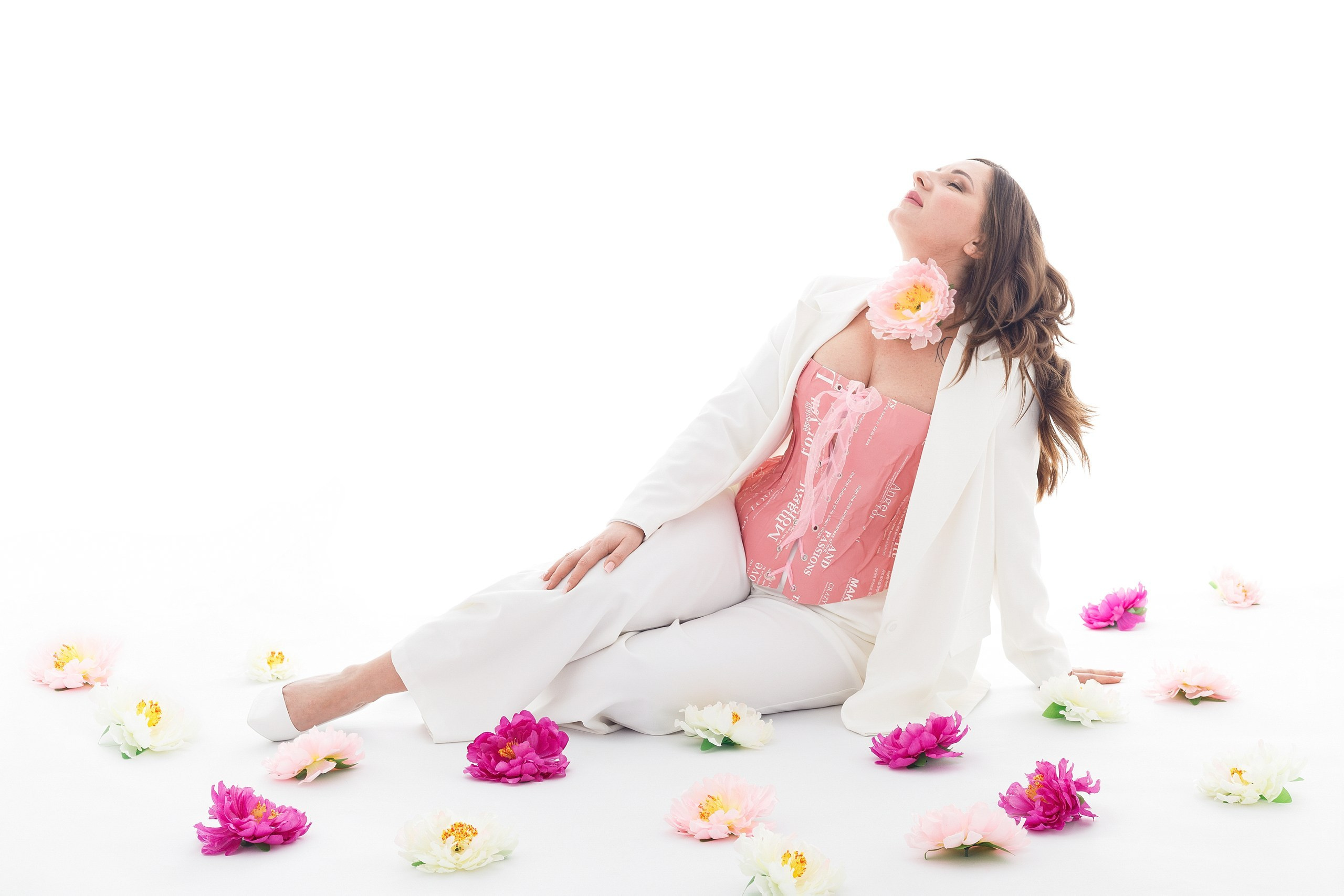 Индивидуальные студийные женские фотосессии в Анапе. Женский фотограф в Анапе Лыгина Ксения