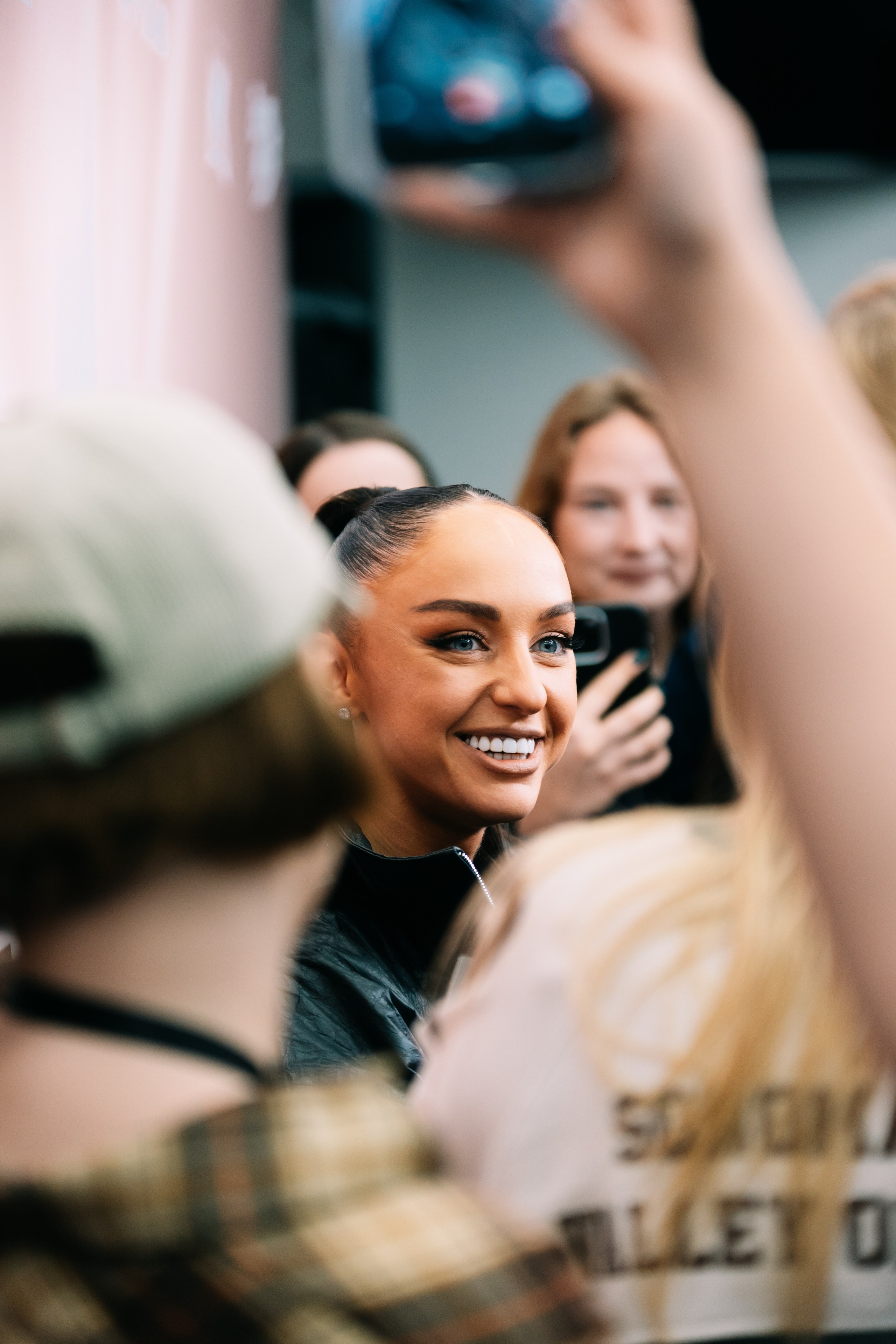 MARI KRAIMBRERI В ВТБ АРЕНЕ 18.10.25. Концертный и репортажный фотограф в Москве и Санкт-Петербурге Мария