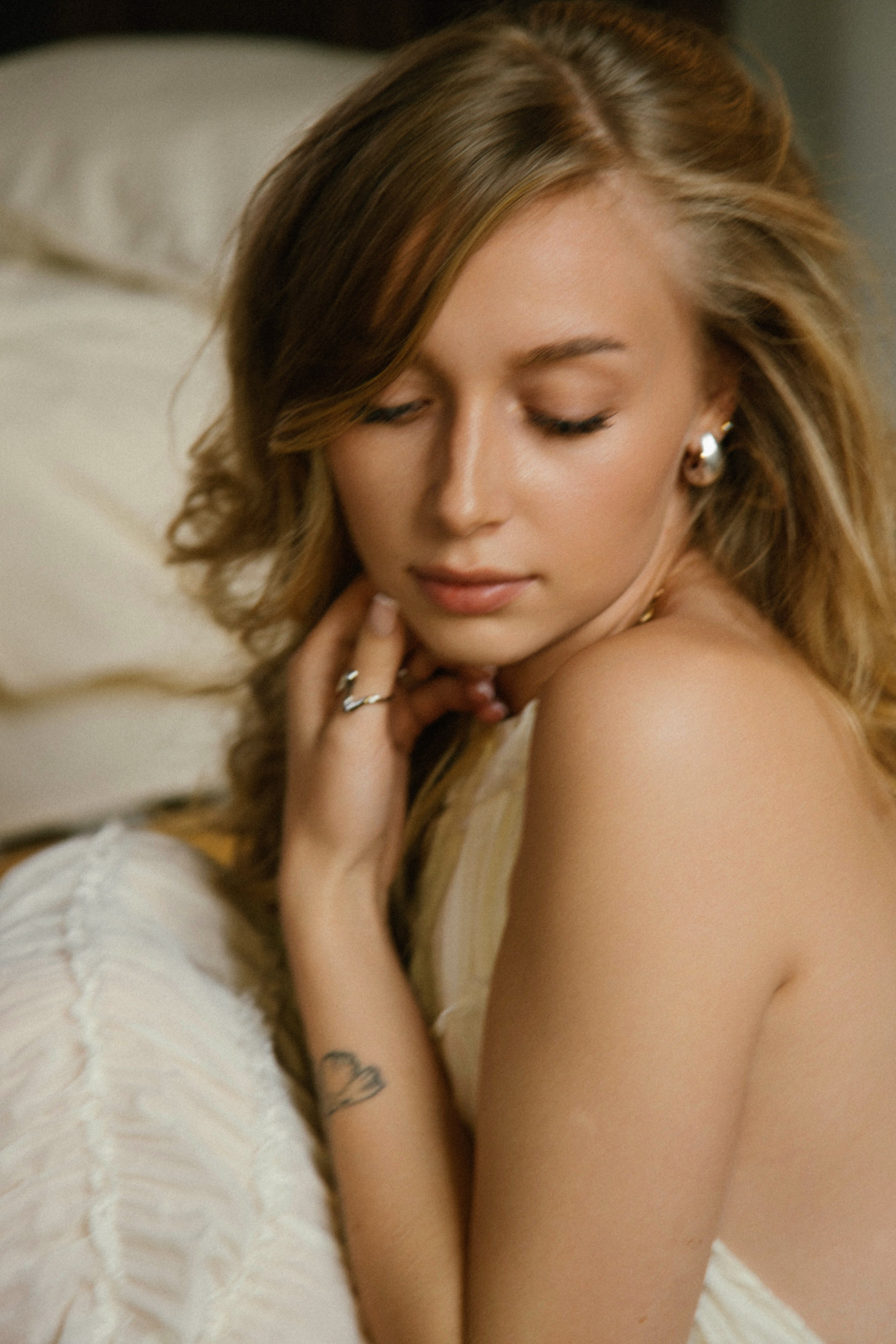 Ангелина. Съемка в квартире. Фотограф Ксения Третьякова, Санкт-Петербург