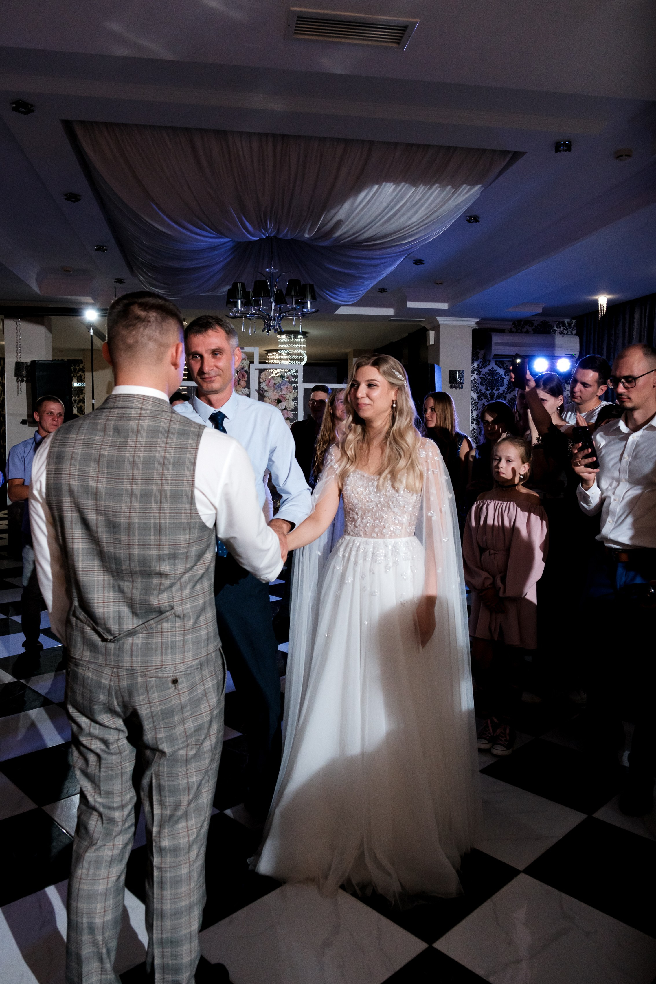 Свадебная фотосессия Волгоград. Свадебный и семейный фотограф в Волгограде Кристина Иванова