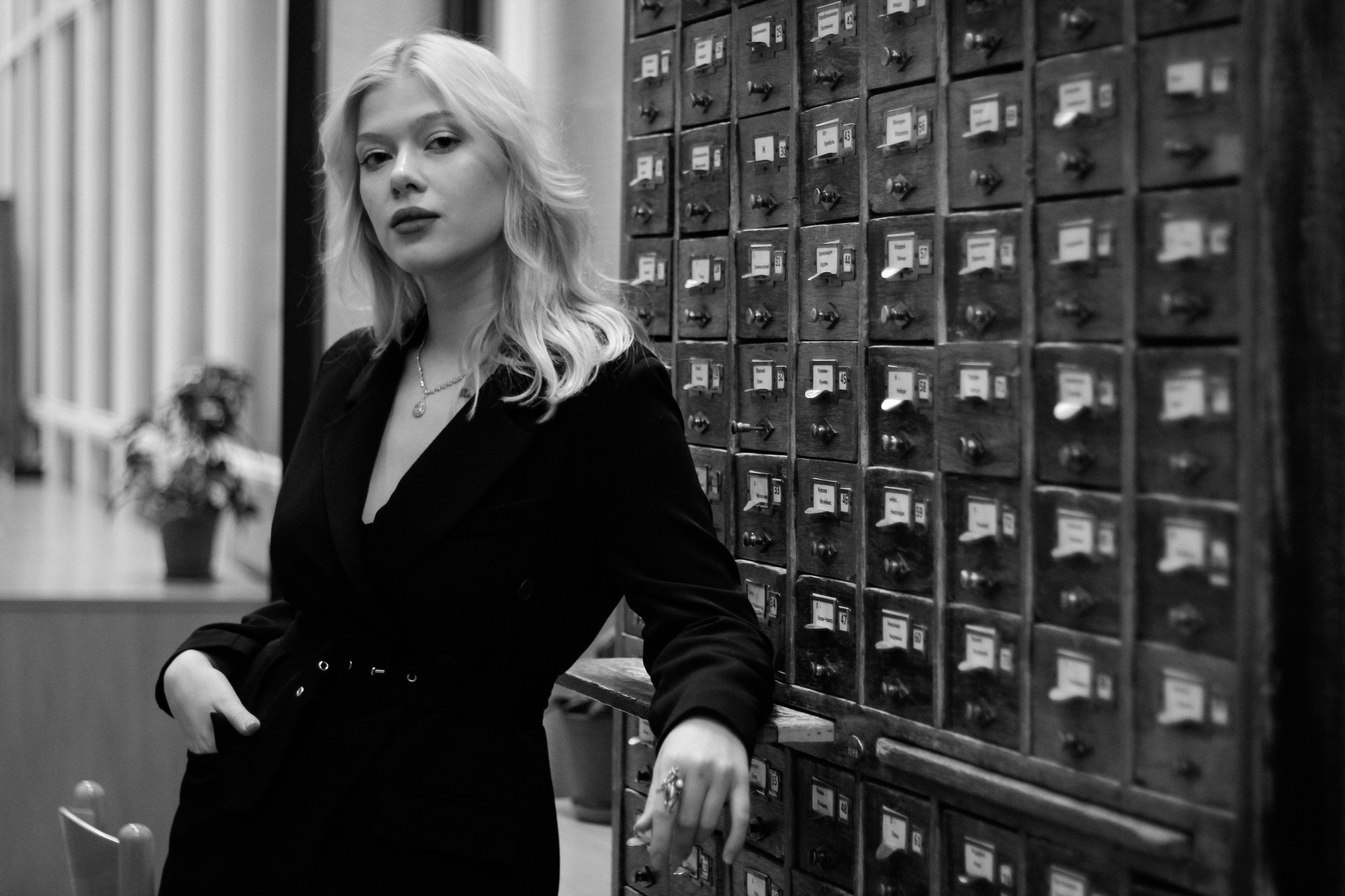 Gellia library. Портретный фотограф DanilNabody