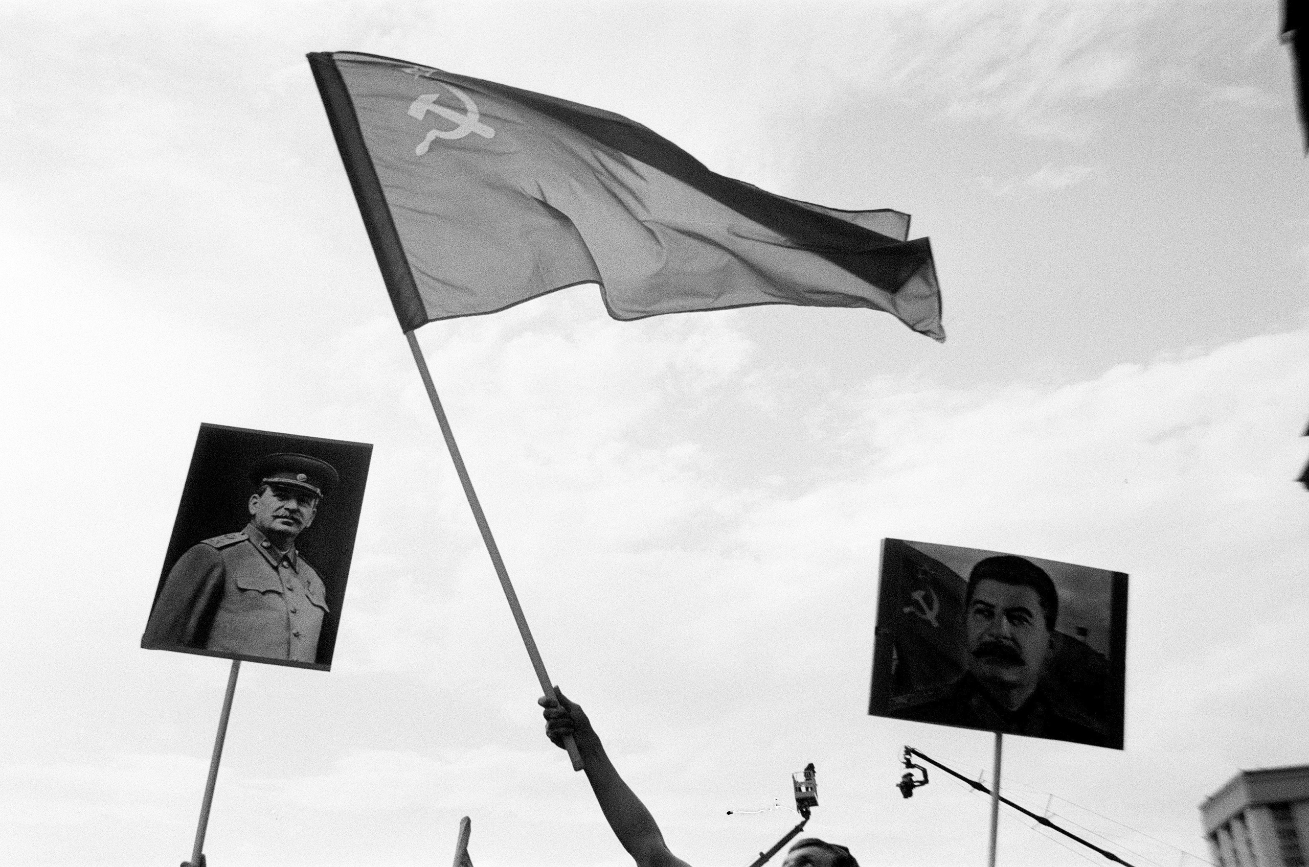 BW. Independent photographer Talib Shillaev