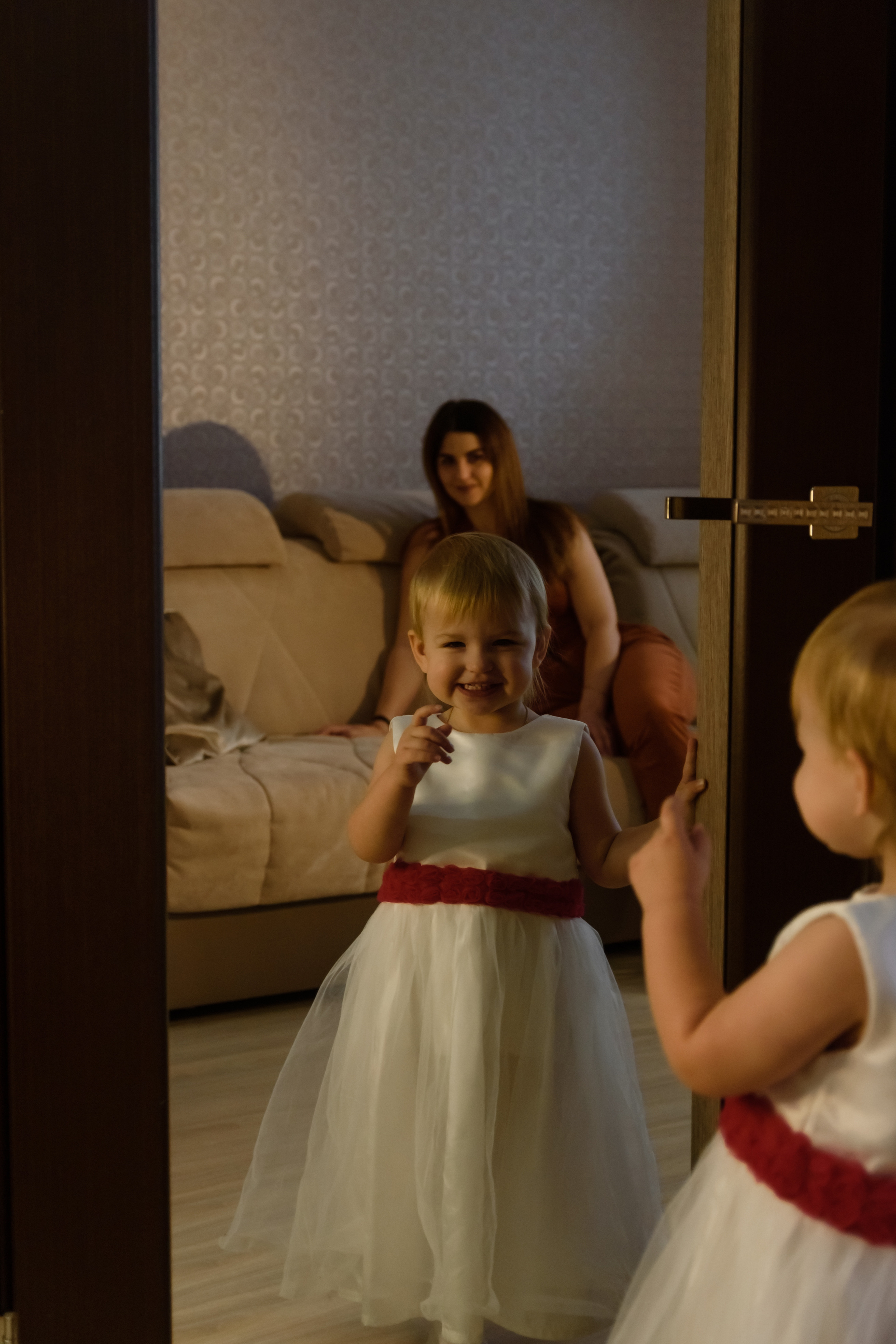 Фотосессия ГВ дома Марина и Эвелина. Детский Фотограф |Фотограф на годик в Брянске Ирина Романова