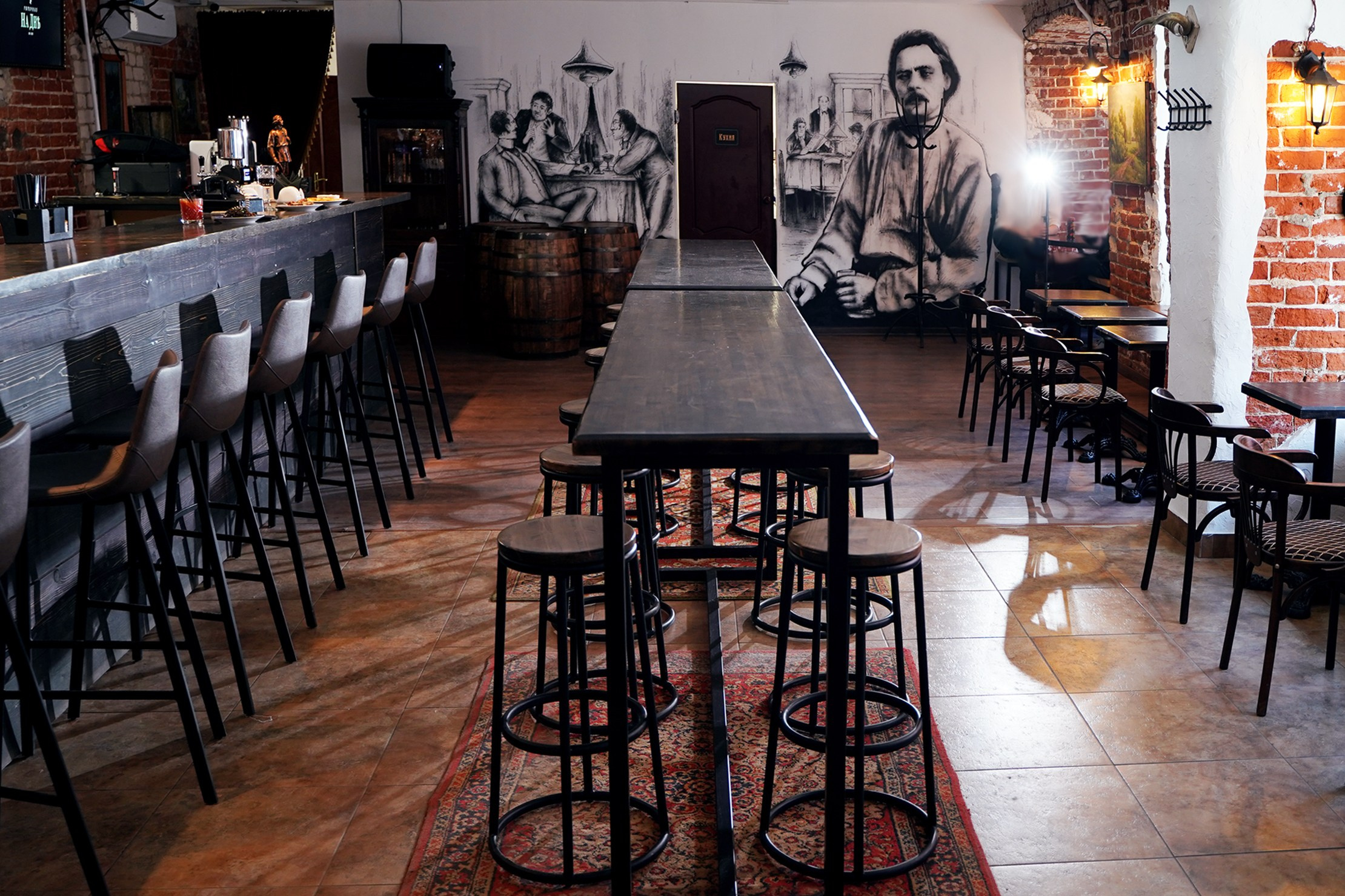 «На Дне» рюмочная. Фотограф Надежда Жемкова. Фотосъёмка, ретушь, фотомонтаж для вас и вашего бизнеса