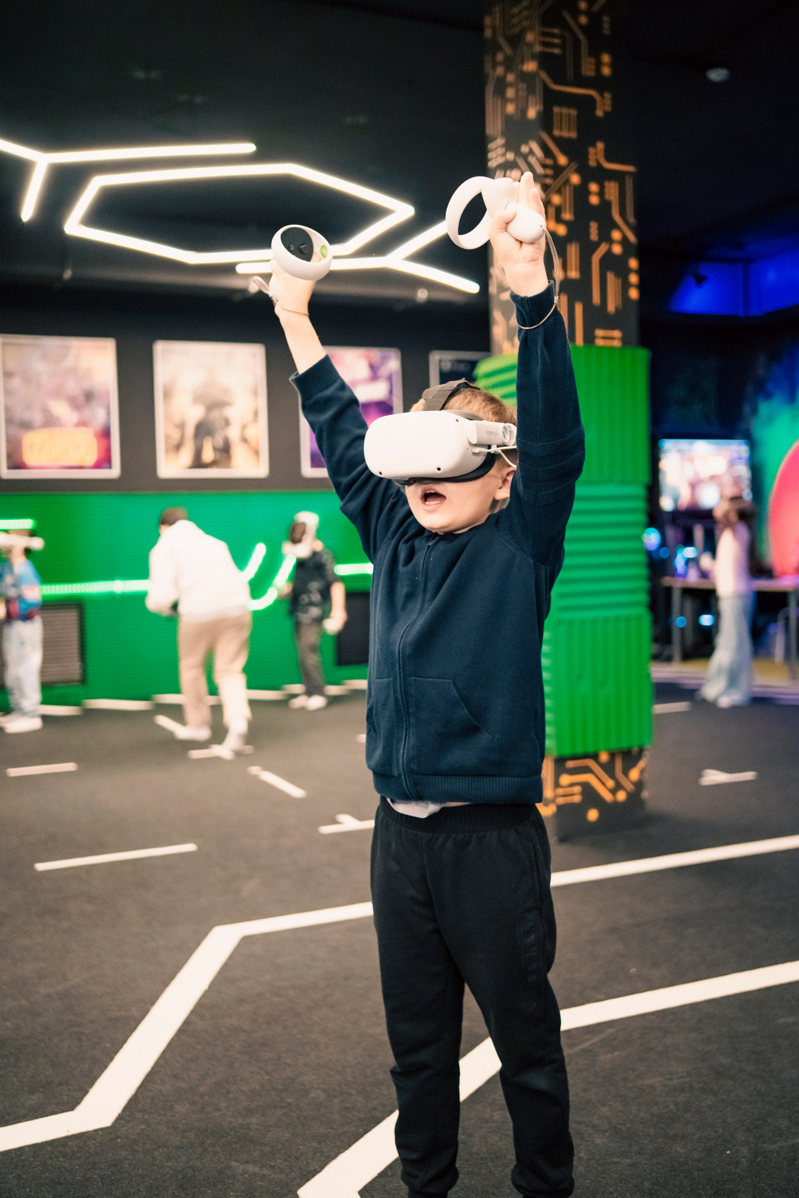 VR April-May. Felixtones