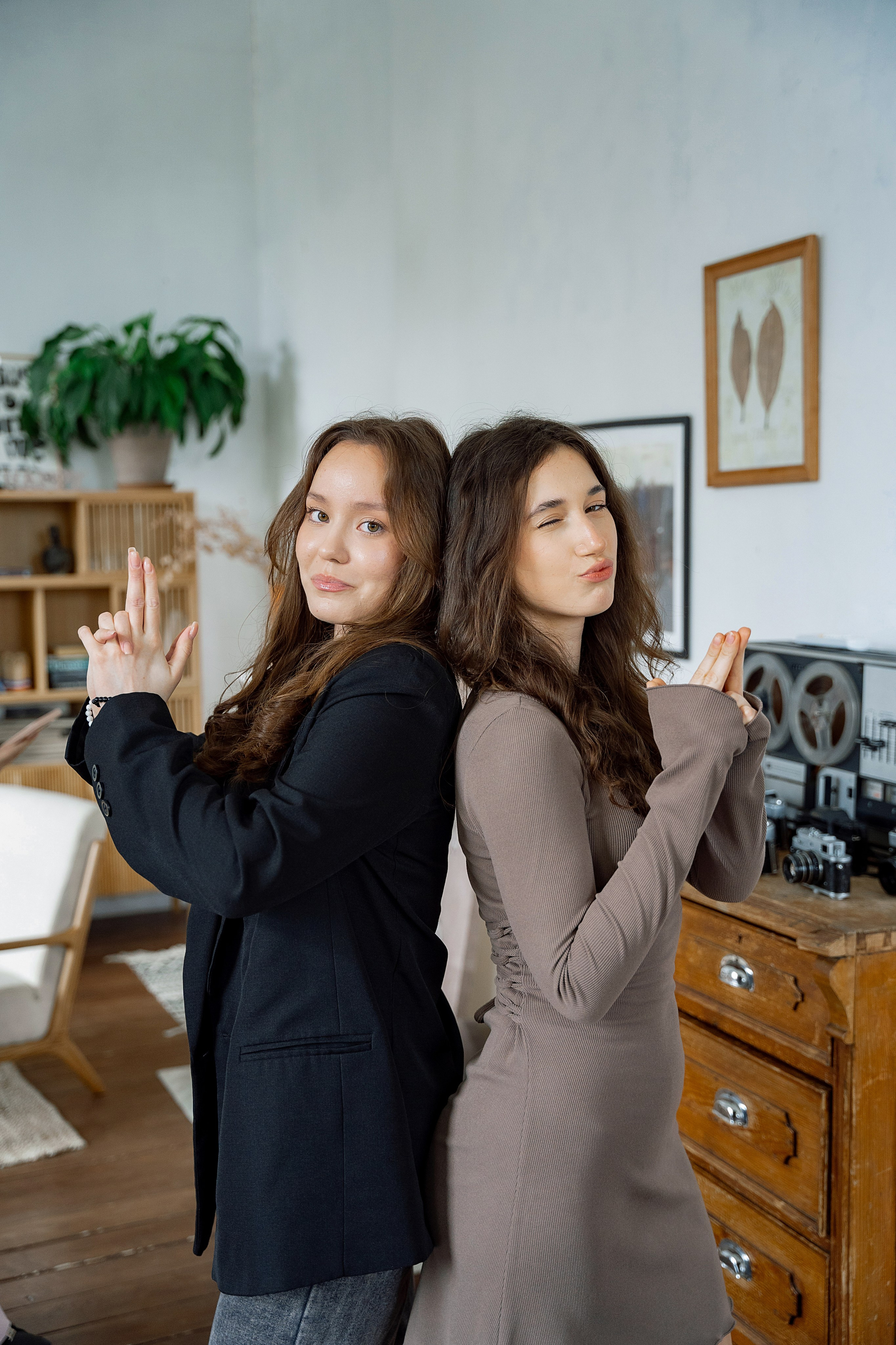 Съёмка для 11А в студии и у школы. Репотражный и семейный фотограф в Москве Герлинг Радмила