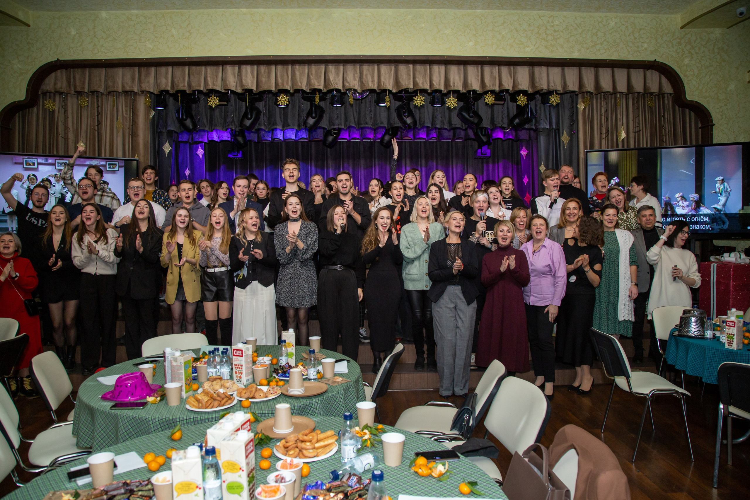 Репортажная съёмка для Домисольки на новый год. «Студия DRONAVT`s» — видеосъёмка и фотография г. Москва