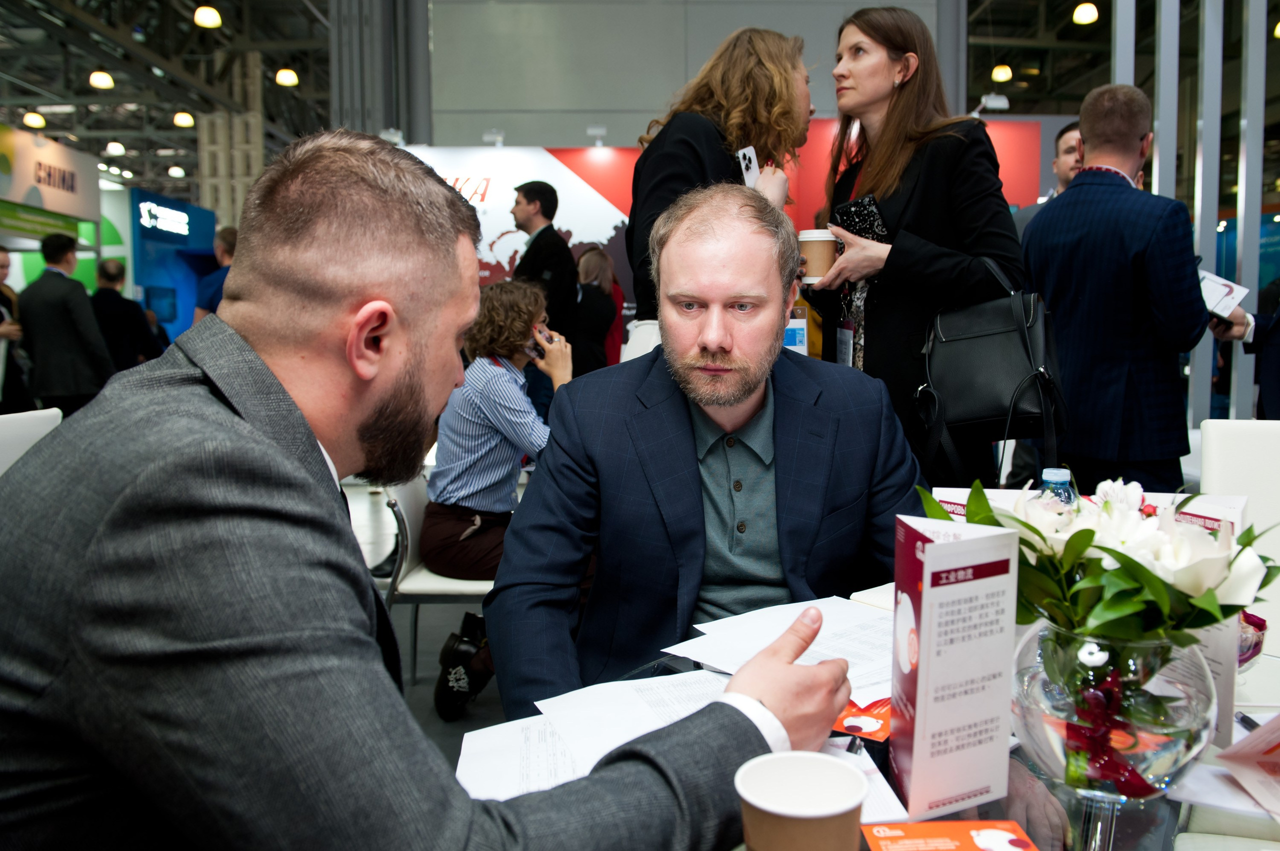 Работа выставочного стенда ПГК. Репортажный фотограф и видеограф Слава Думчев. Тимбилдинги, отчетники, корпоративы