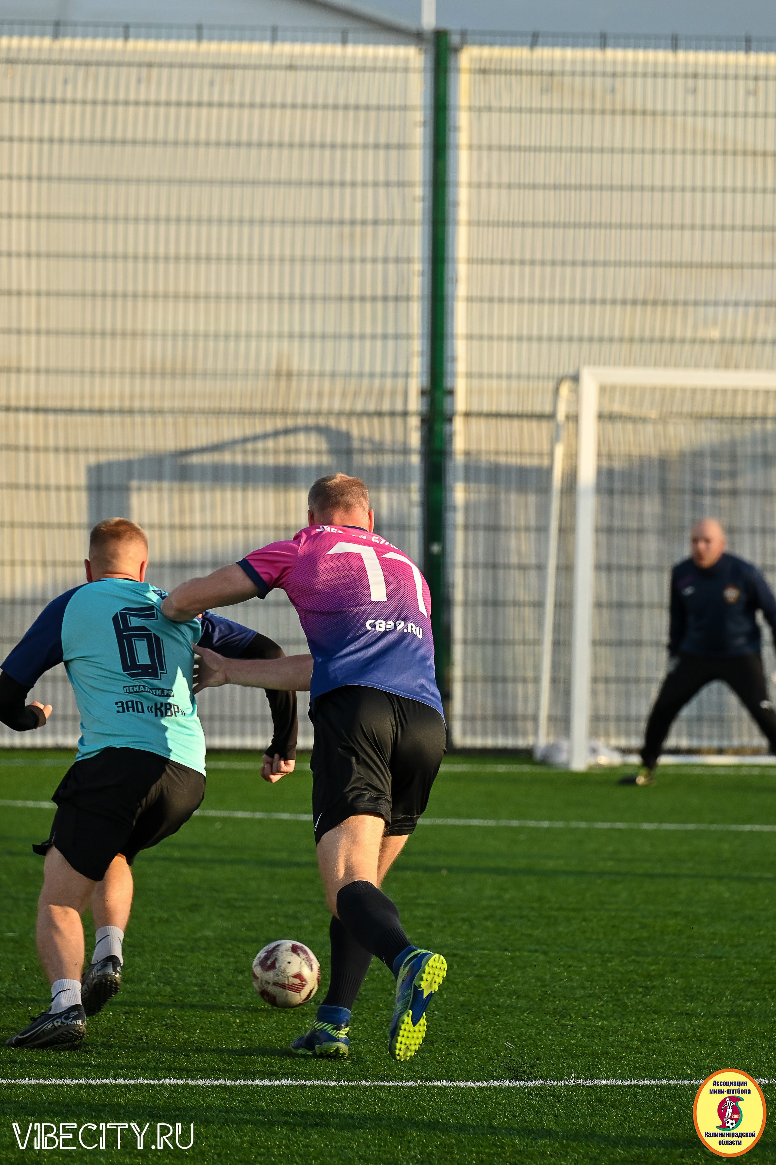 ИГРЫ МИНИ-ФУТБОЛЬНОЙ И КОРПОРАТИВНОЙ ЛИГИ. VIBECITY.RU Вайб Сити Ру Фоторепортажи Фотоотчеты Калининград