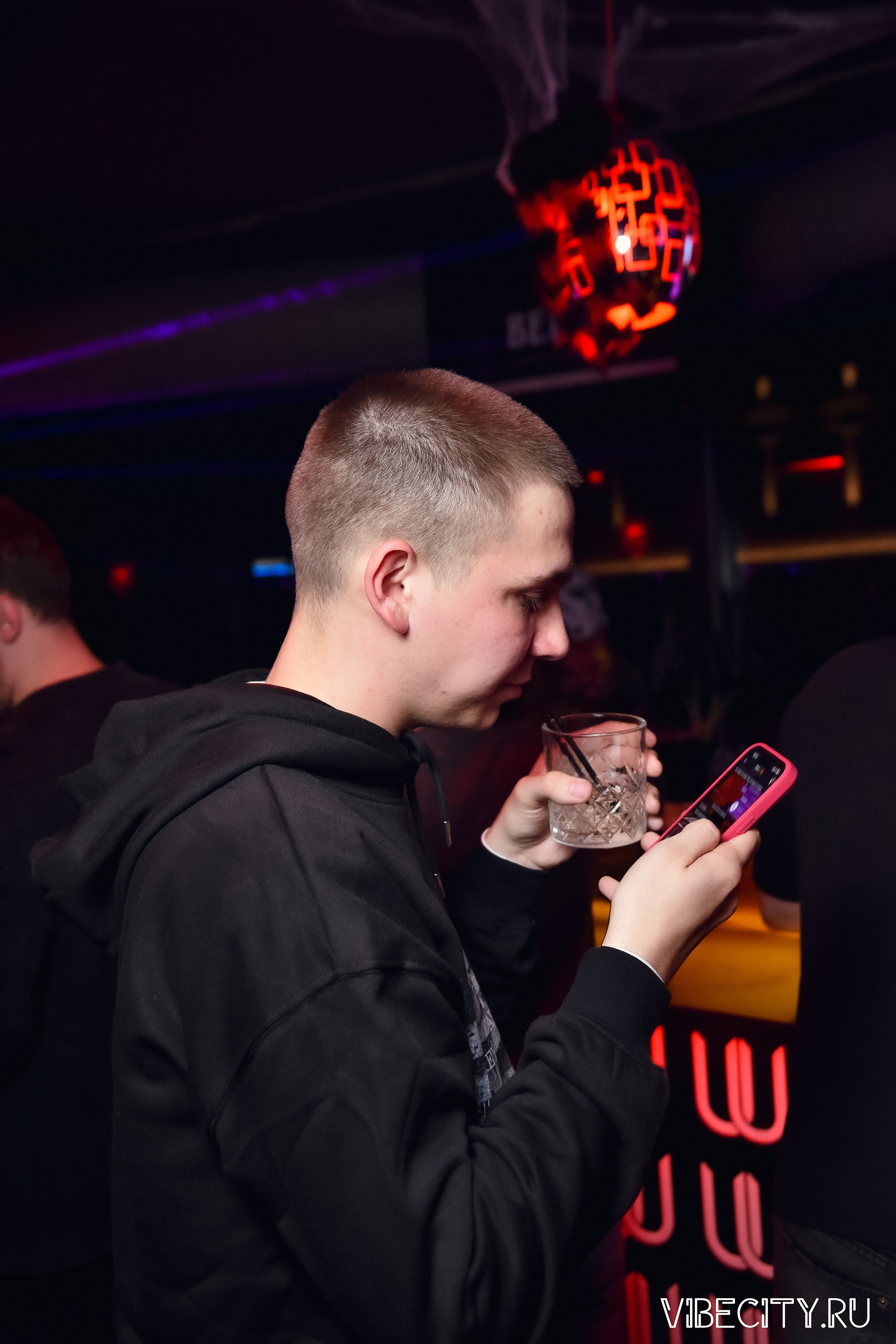 DOUBLE U. VIBECITY.RU Вайб Сити Ру Фоторепортажи Фотоотчеты Калининград