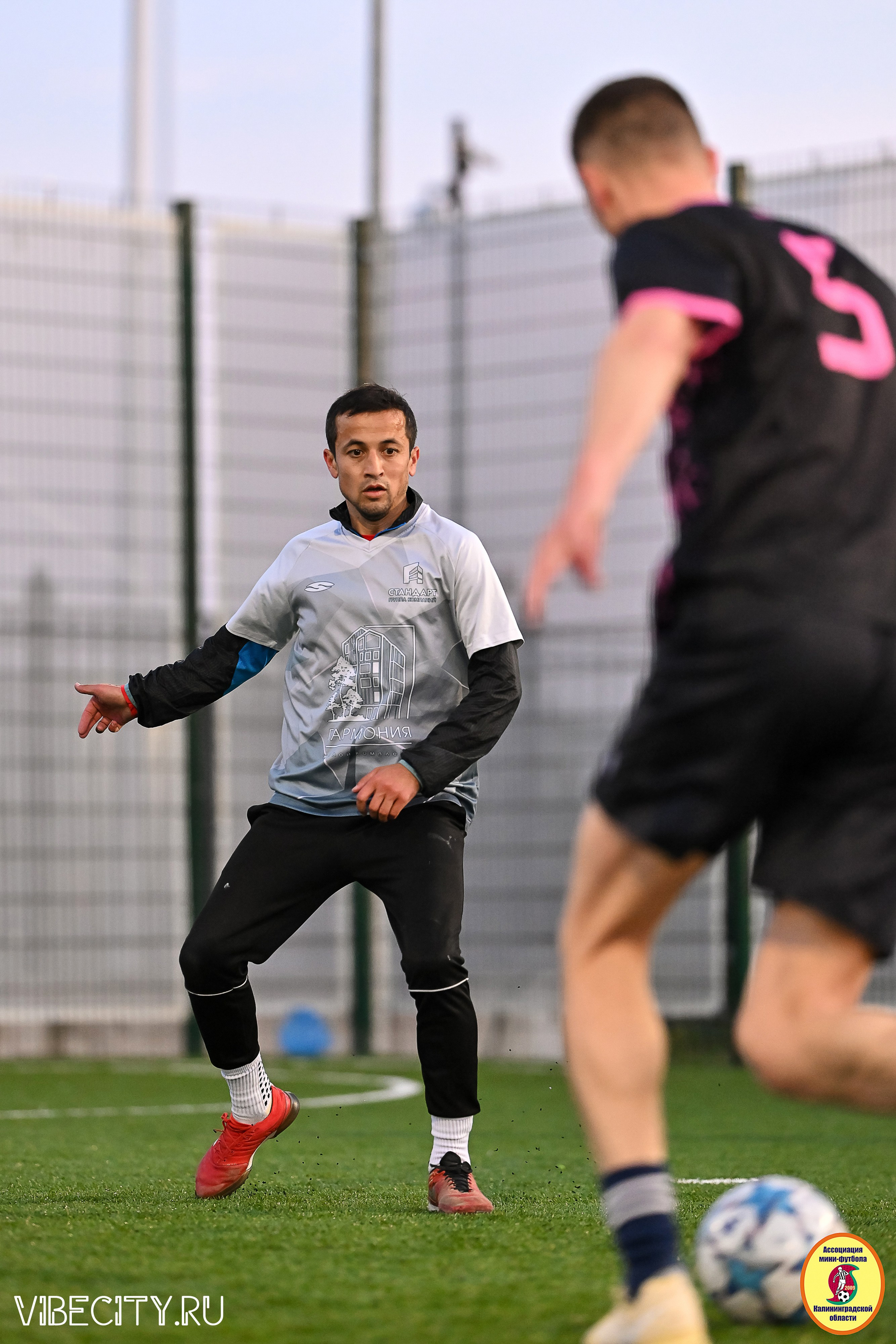ИГРЫ МИНИ-ФУТБОЛЬНОЙ И КОРПОРАТИВНОЙ ЛИГИ. VIBECITY.RU Вайб Сити Ру Фоторепортажи Фотоотчеты Калининград