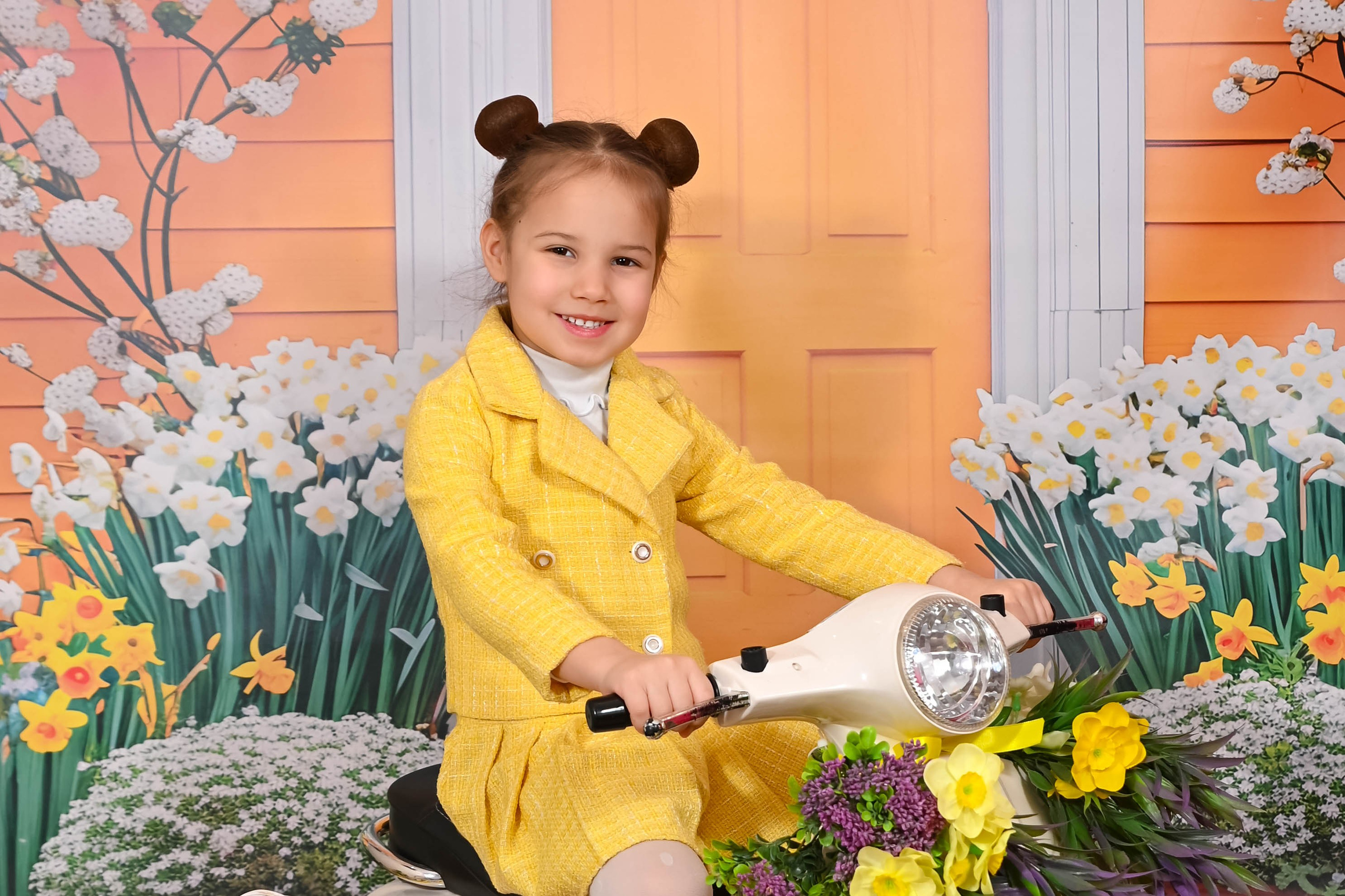 Весеннее настроение. Выпускные альбомы для детских садов Санкт-Петербург