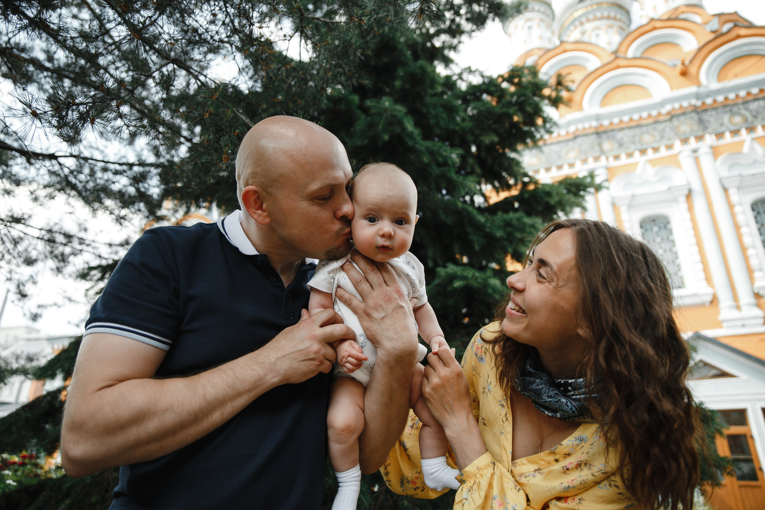 Крещение в Храме Григория Неокесарийского на Б. Полянке в Москве. Фотограф на Крещение Москва