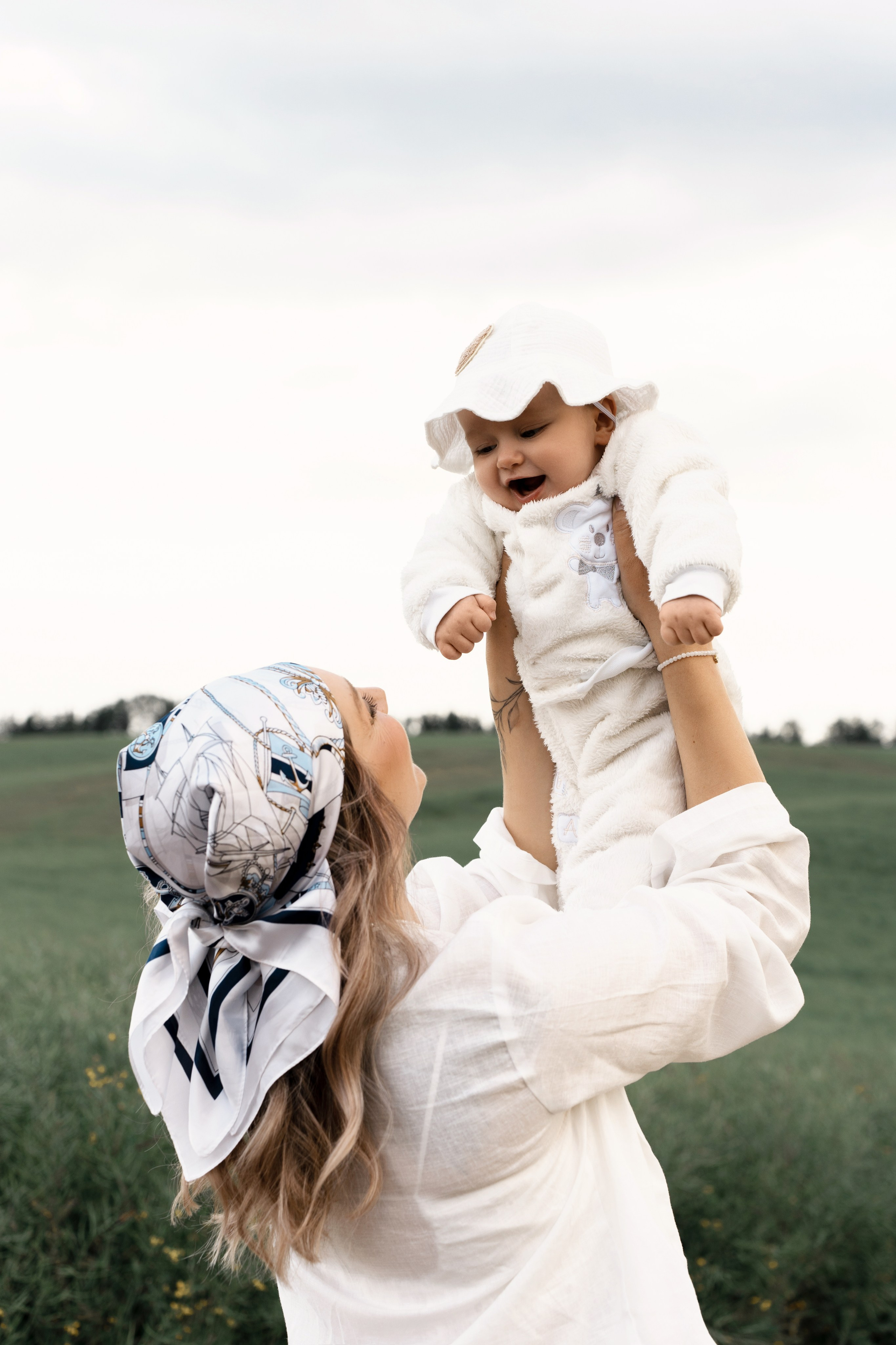 Первые полгодика рядом с мамой. Ваш семейный фотограф в Минске — Вика Трегубова