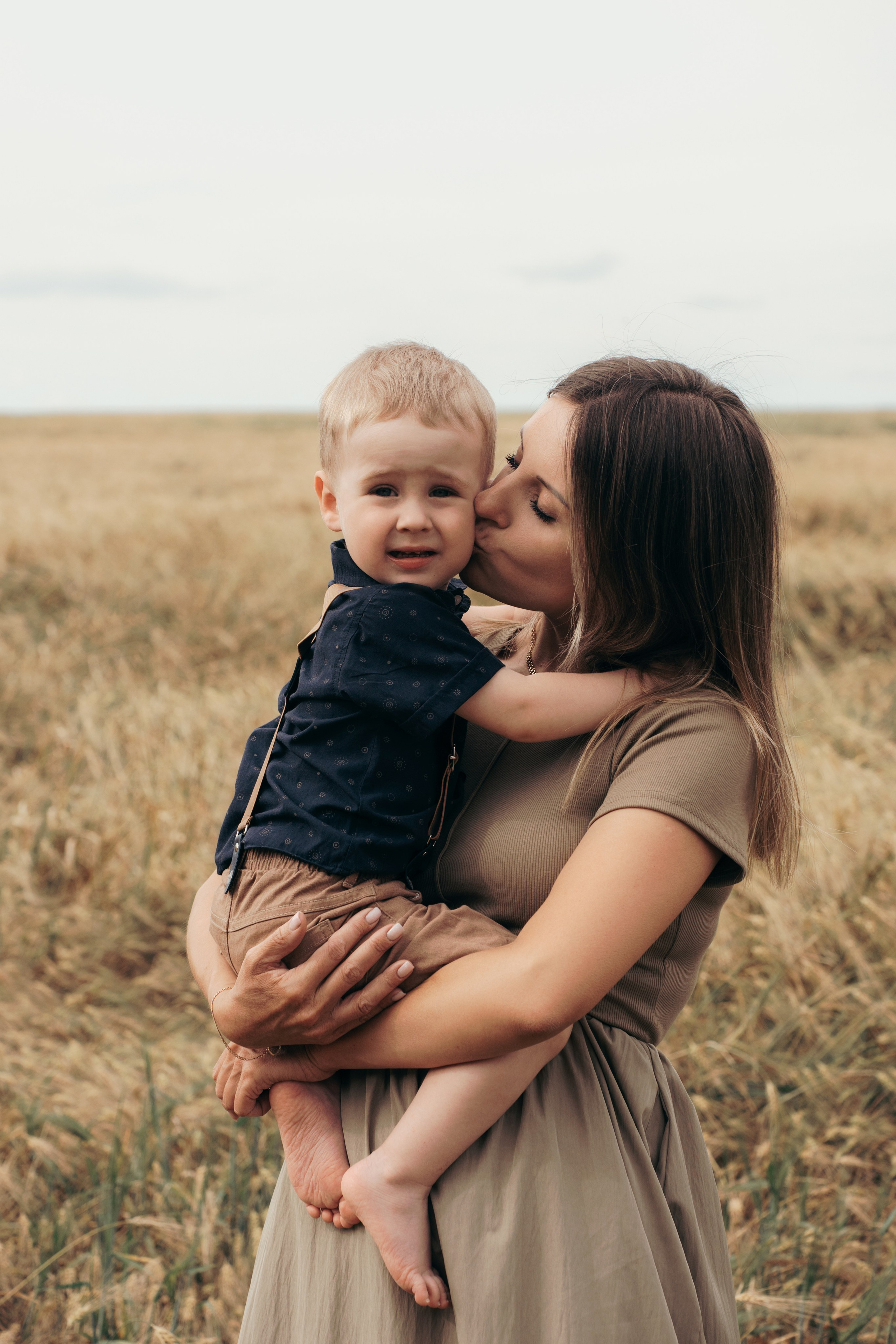 Золотое лето мамы и сына. Ваш семейный фотограф в Минске — Вика Трегубова