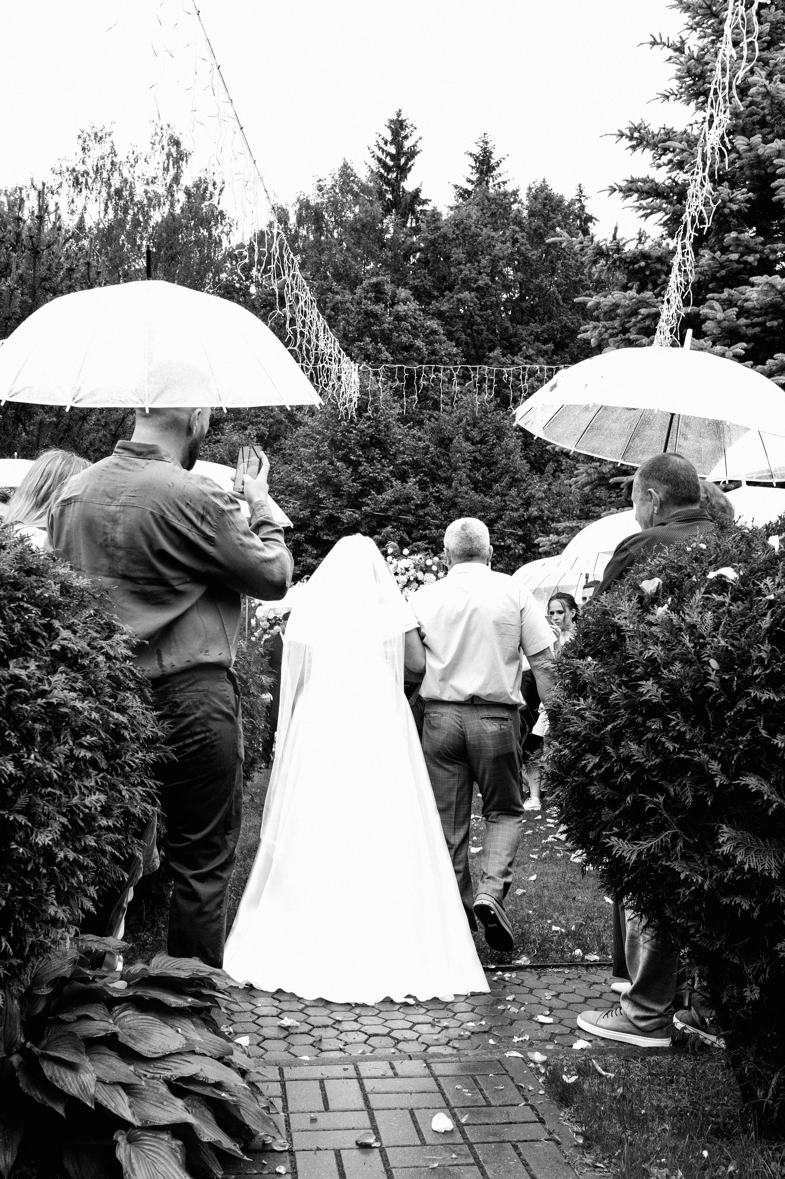 Утро невесты и торжественная церемония: праздничная фотосессия. Ваш семейный фотограф в Минске — Вика Трегубова