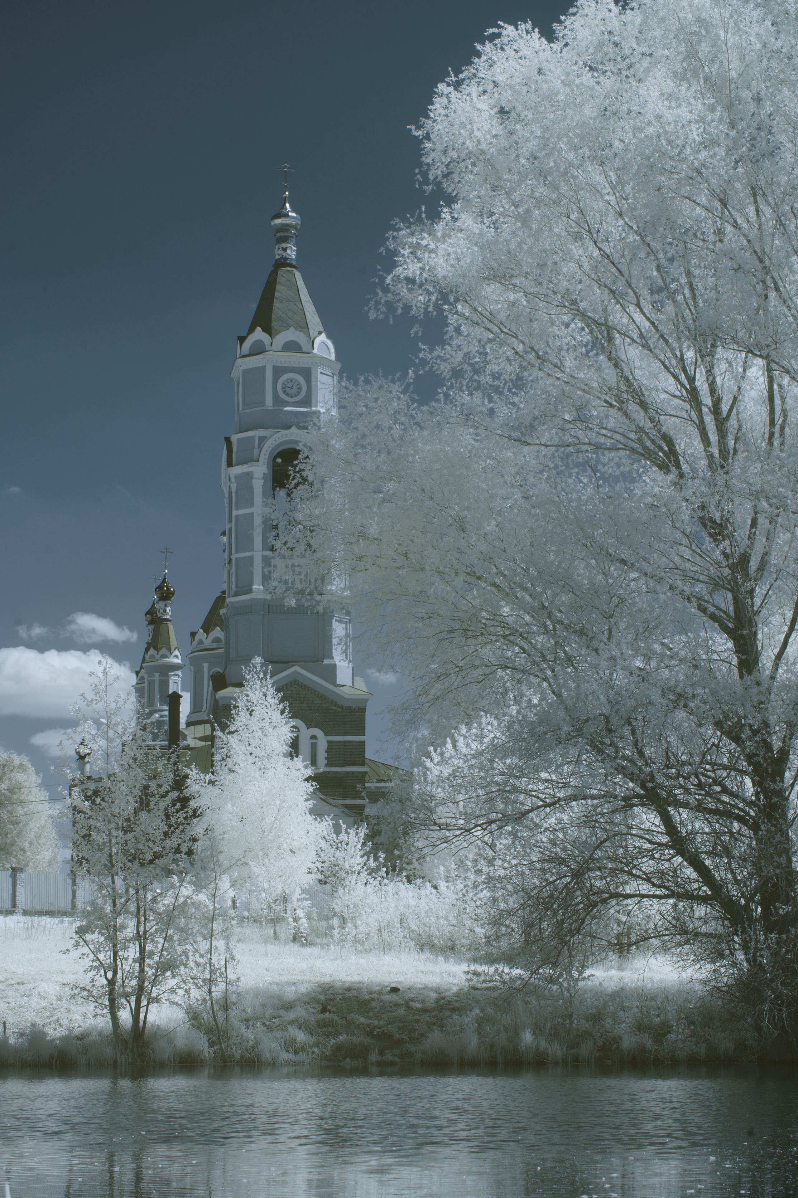 Color — Цветная