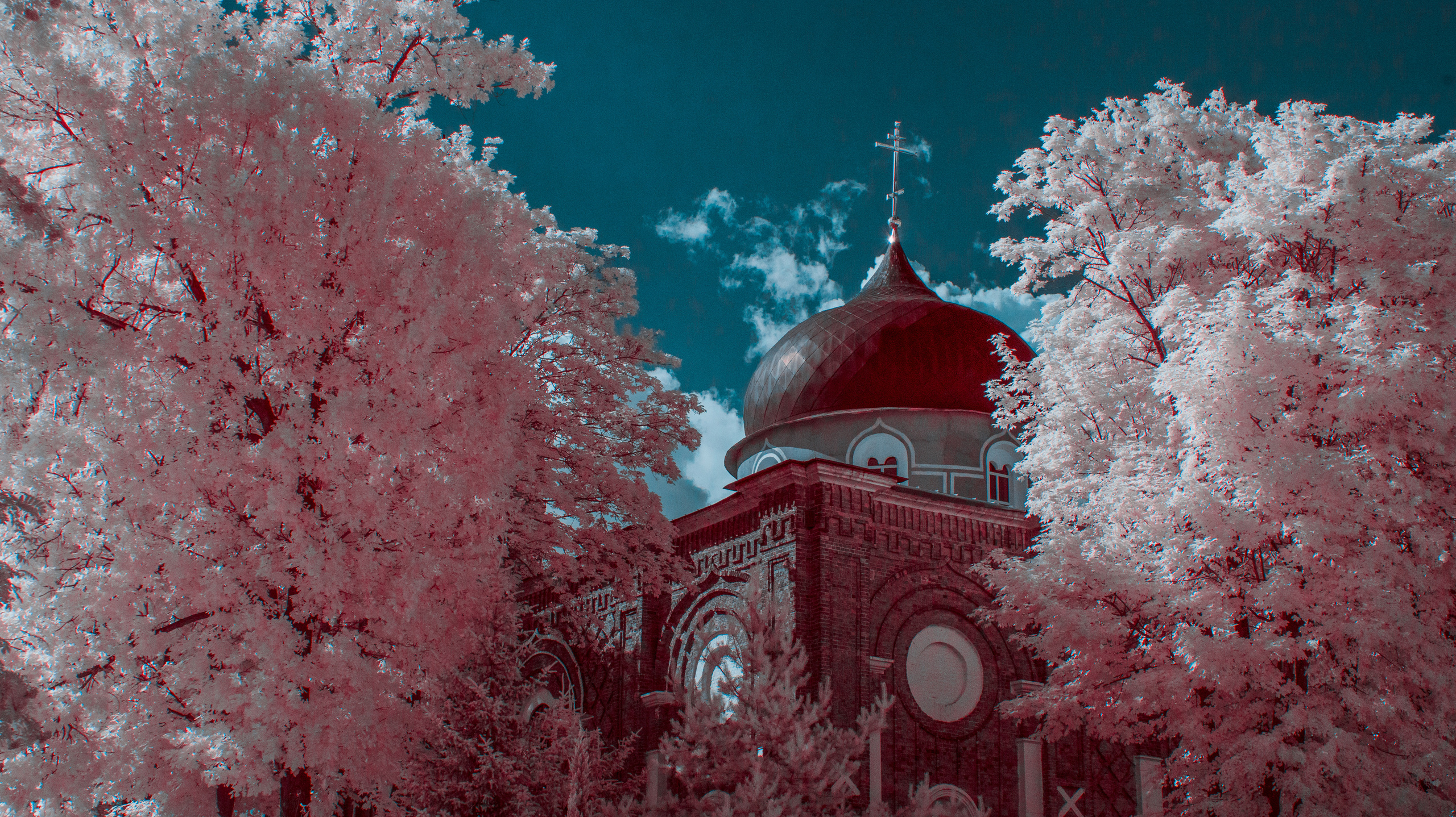 Color — Цветная