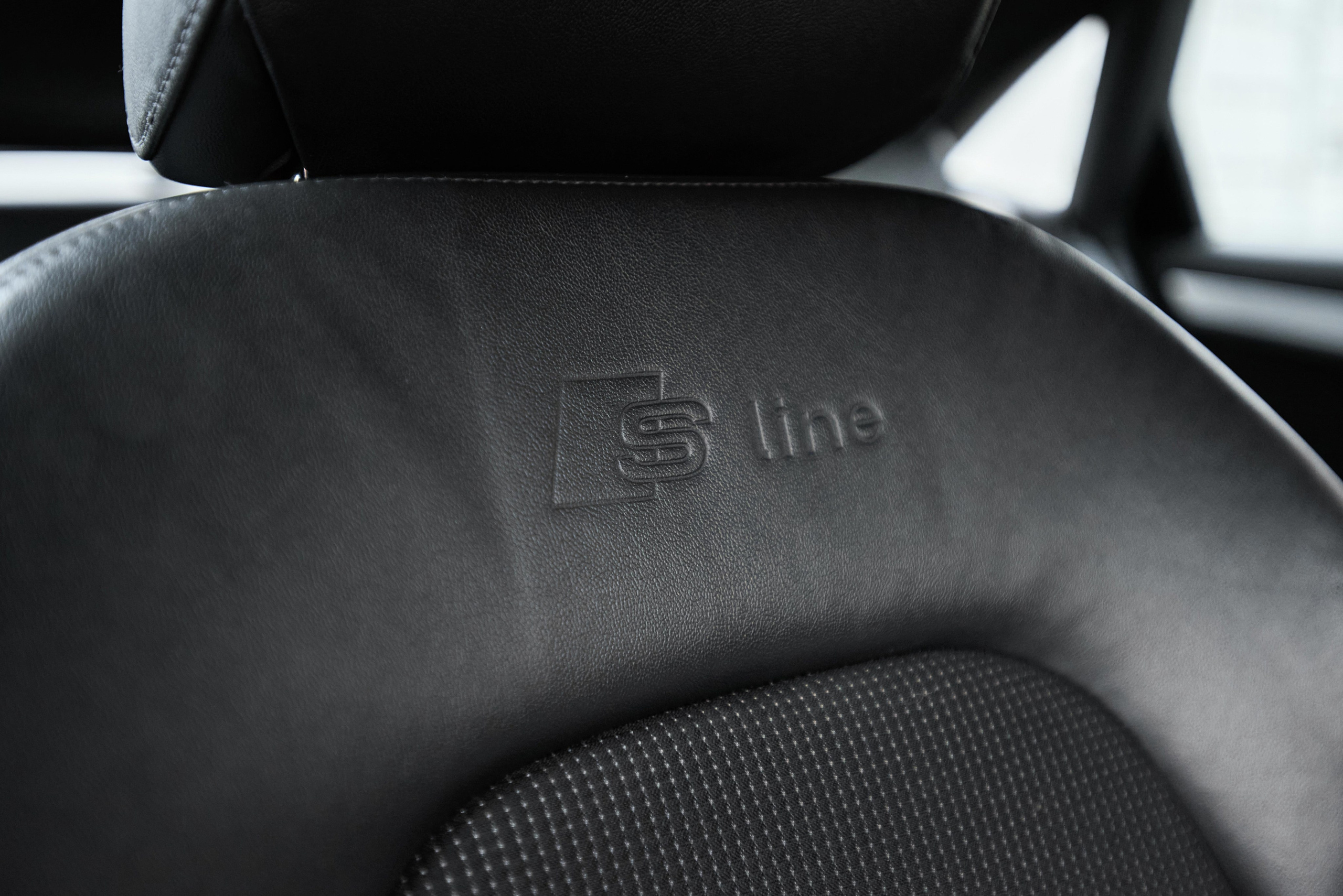 Audi А4. Автомобильный и интерьерный фотограф в Минске Александр Тагаев