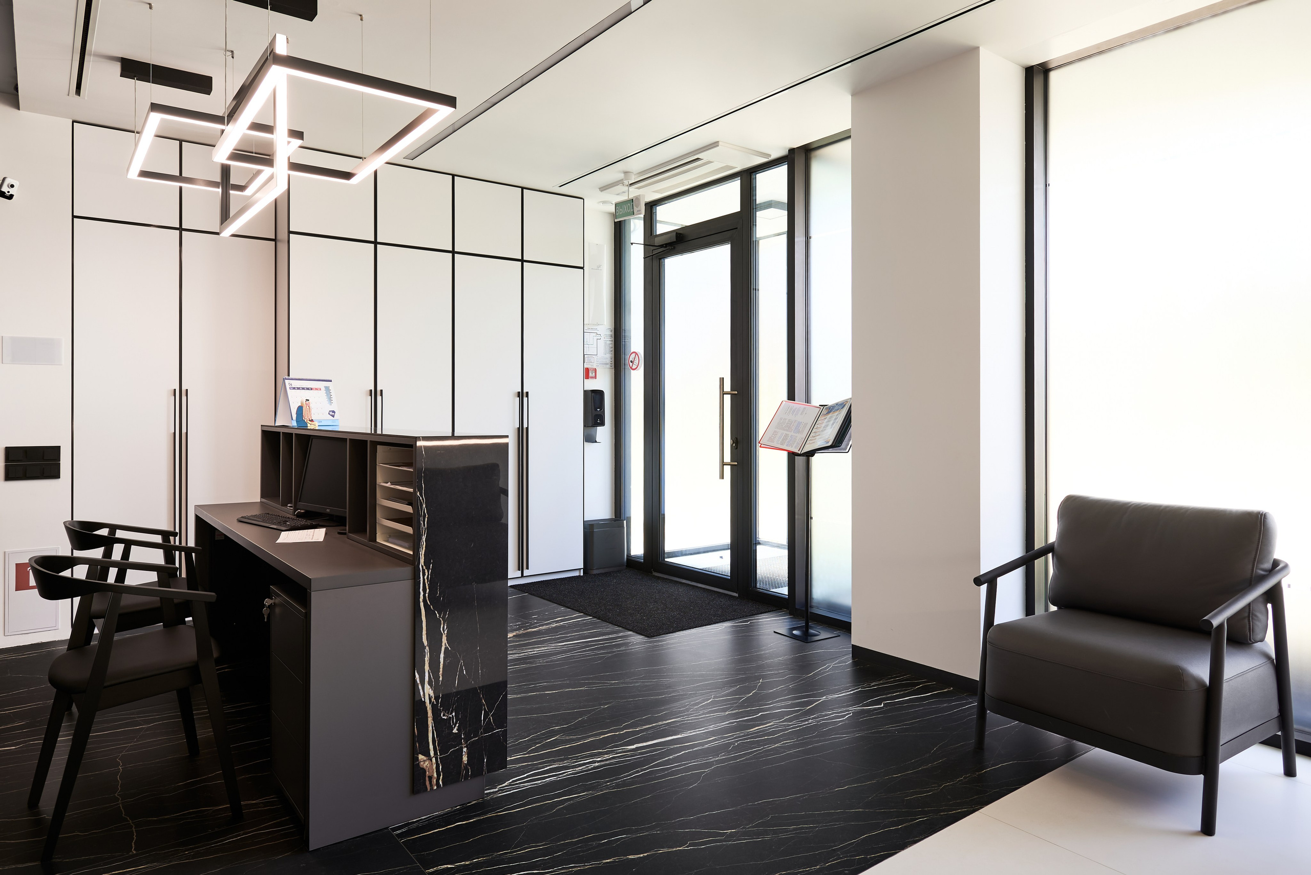 Стоматология Zigma. Автомобильный и интерьерный фотограф в Минске Александр Тагаев