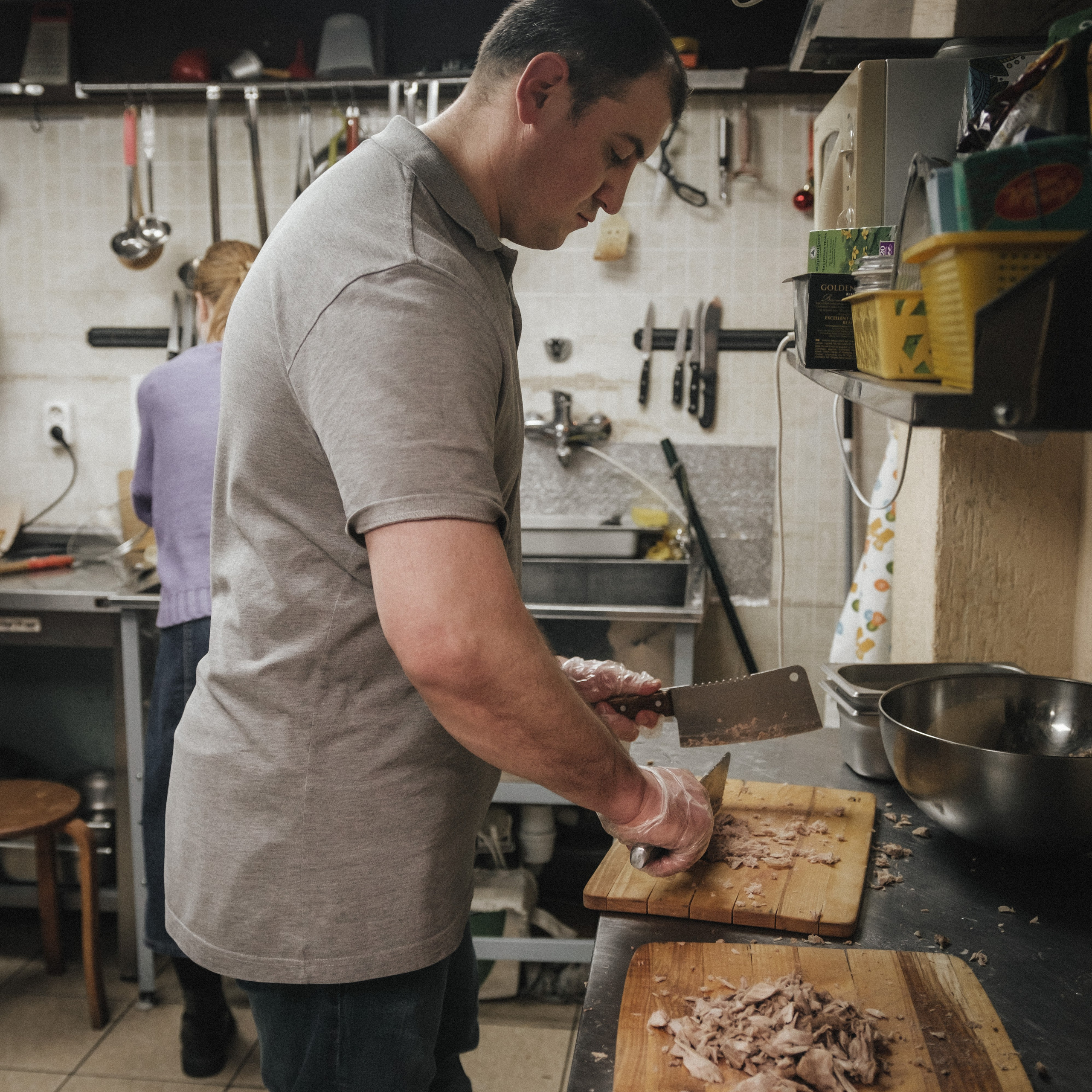 Снова готовка для кормления бездомных. Фотограф в Москве Максим Скоробогатов