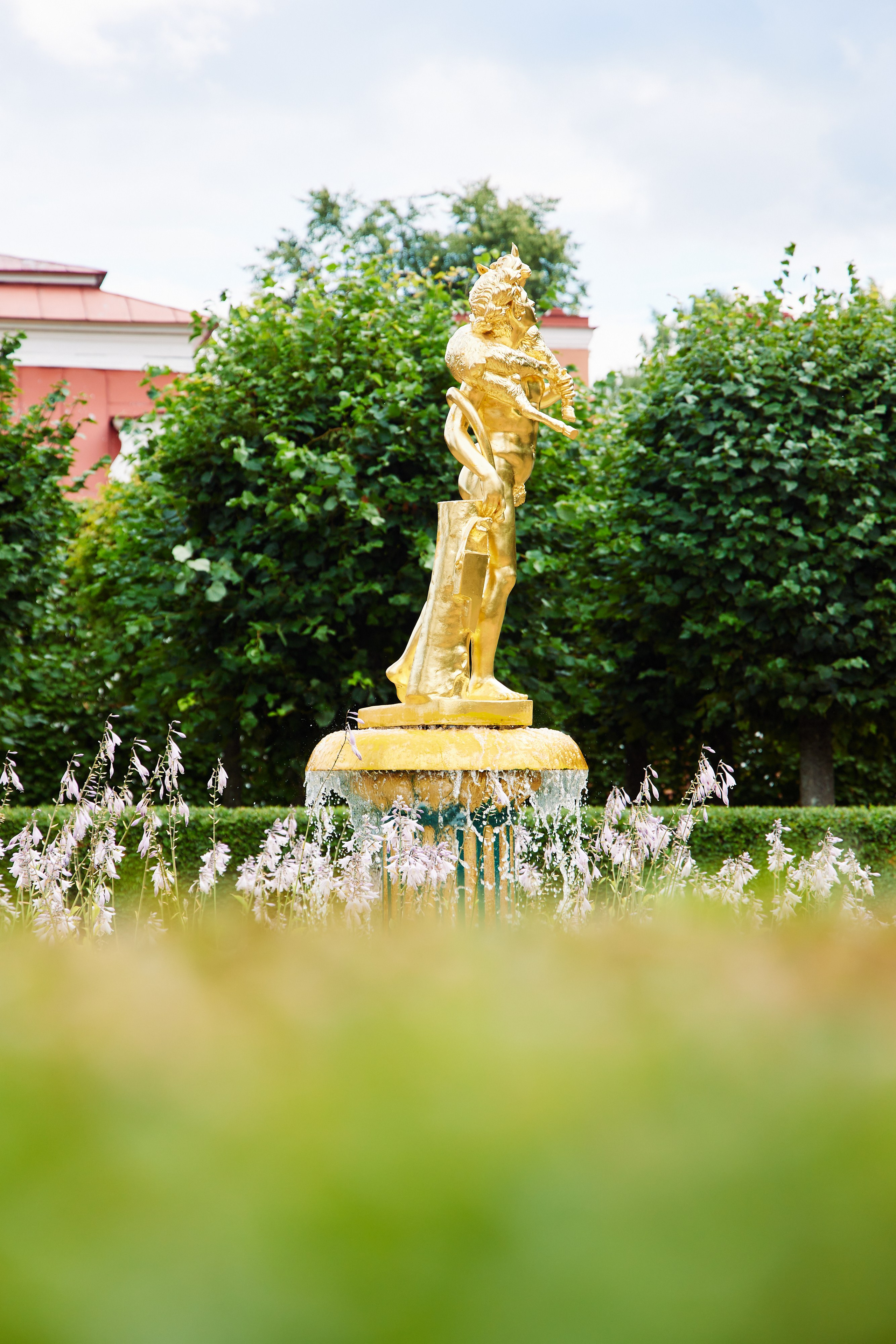 Private Event Peterhof. Reportage photographer Vlad Shishkin
